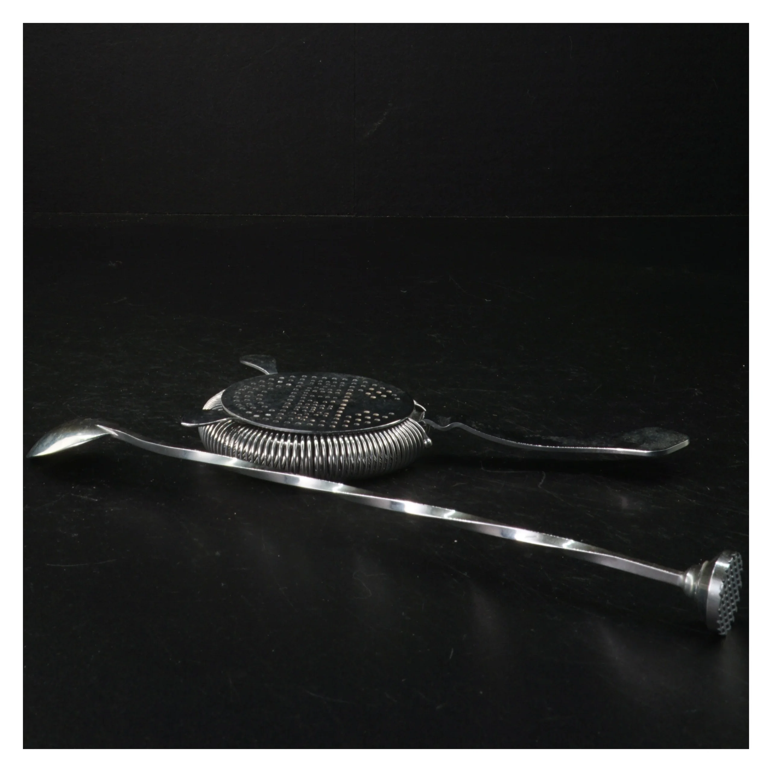 Cocktailsæt med si og drinksske fra Martini (str. 26 cm)