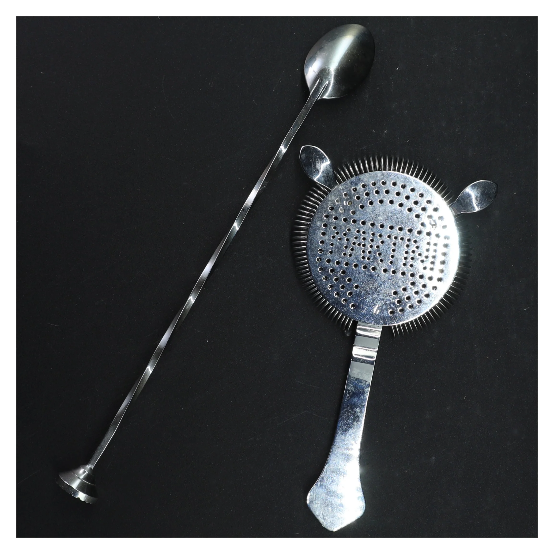 Cocktailsæt med si og drinksske fra Martini (str. 26 cm)