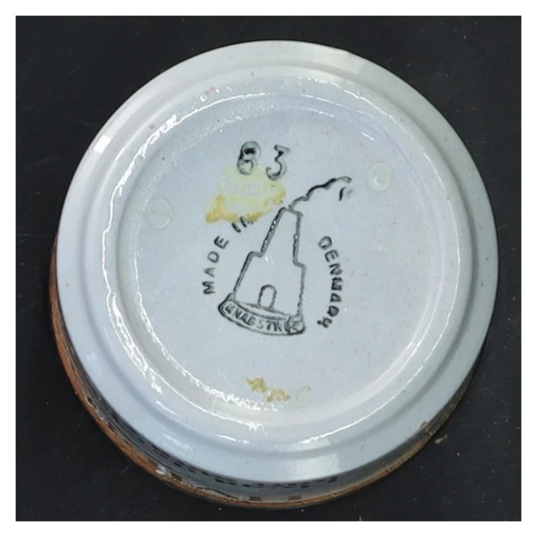 Keramik hvidløgssaltkrukke med låg (str. 7,5x7 cm)