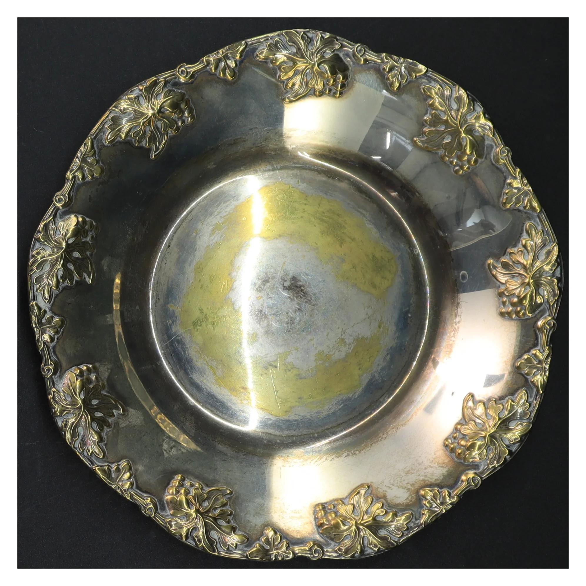 Dekorativ sølvpletfad (str. 20 cm)