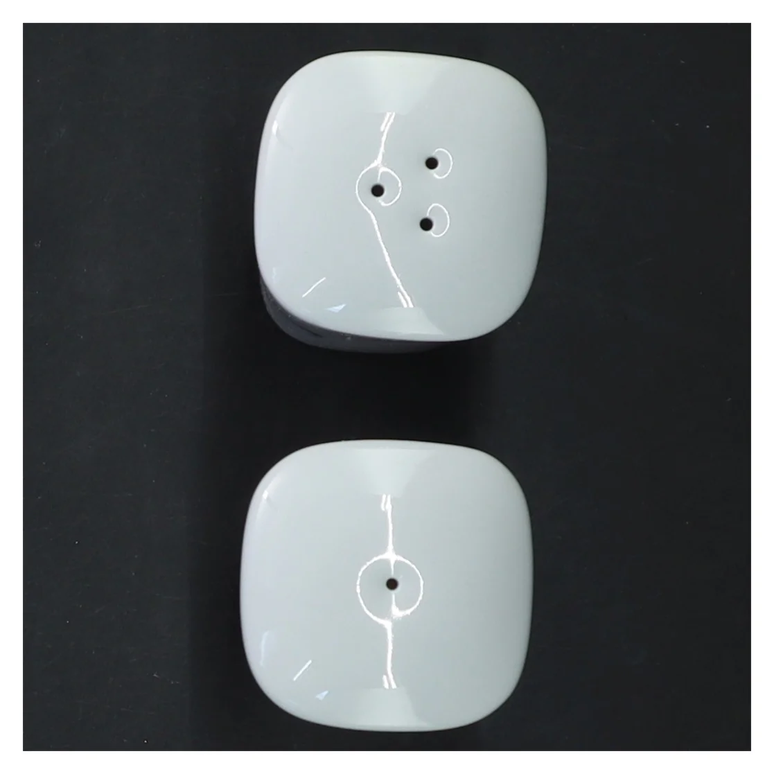 Salt- og peberbøsse sæt fra Fyrklöveren Victoria (str. 7,5 cm)