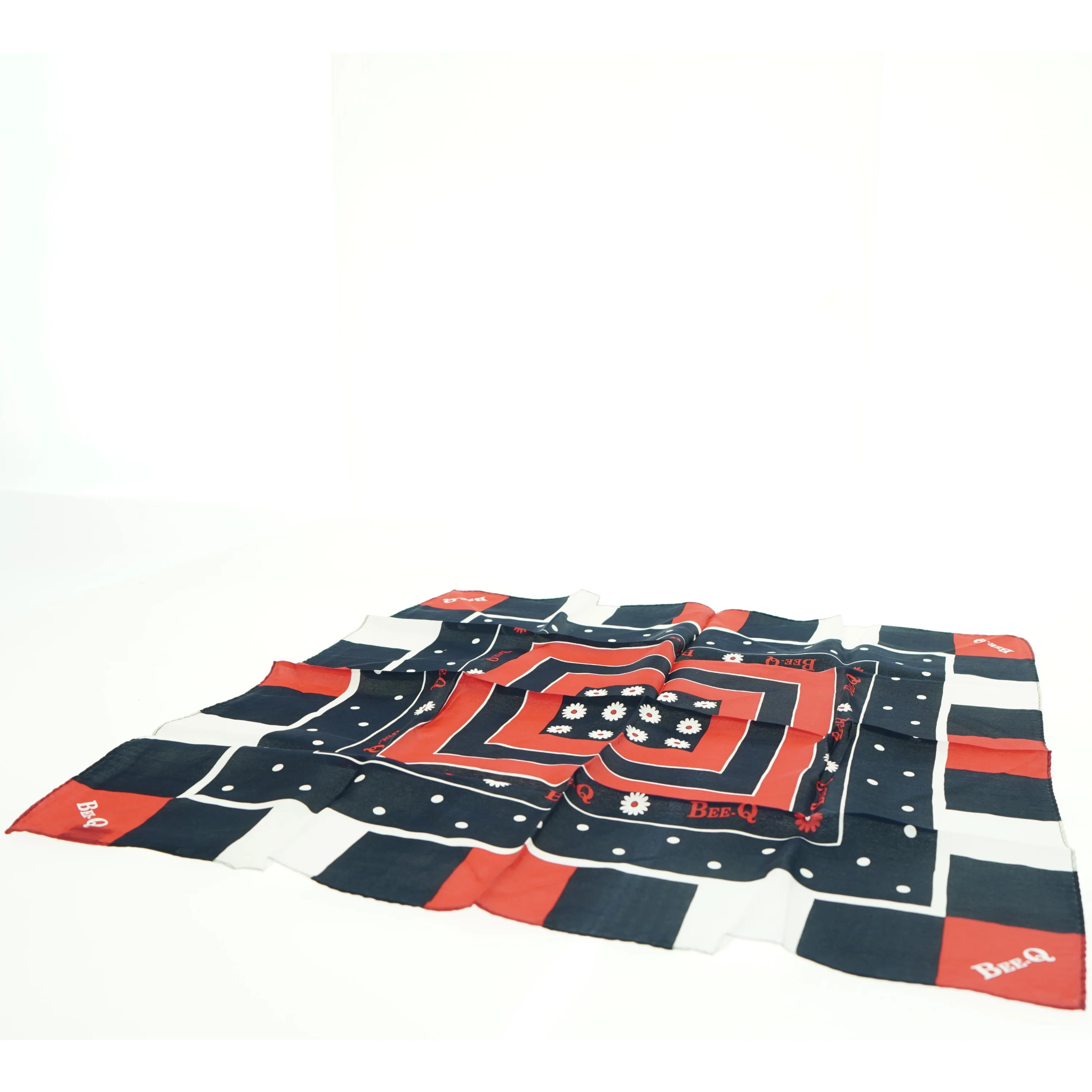 Silketørklæde fra Bee Q (str. 52 x 53 cm)