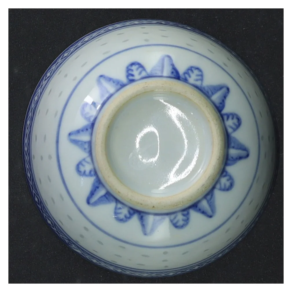 Blå og hvid porcelænsskål (str. Ø 10 cm)