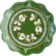 Grøn keramik fad med dekorative malede motiver (str. O 29 cm)