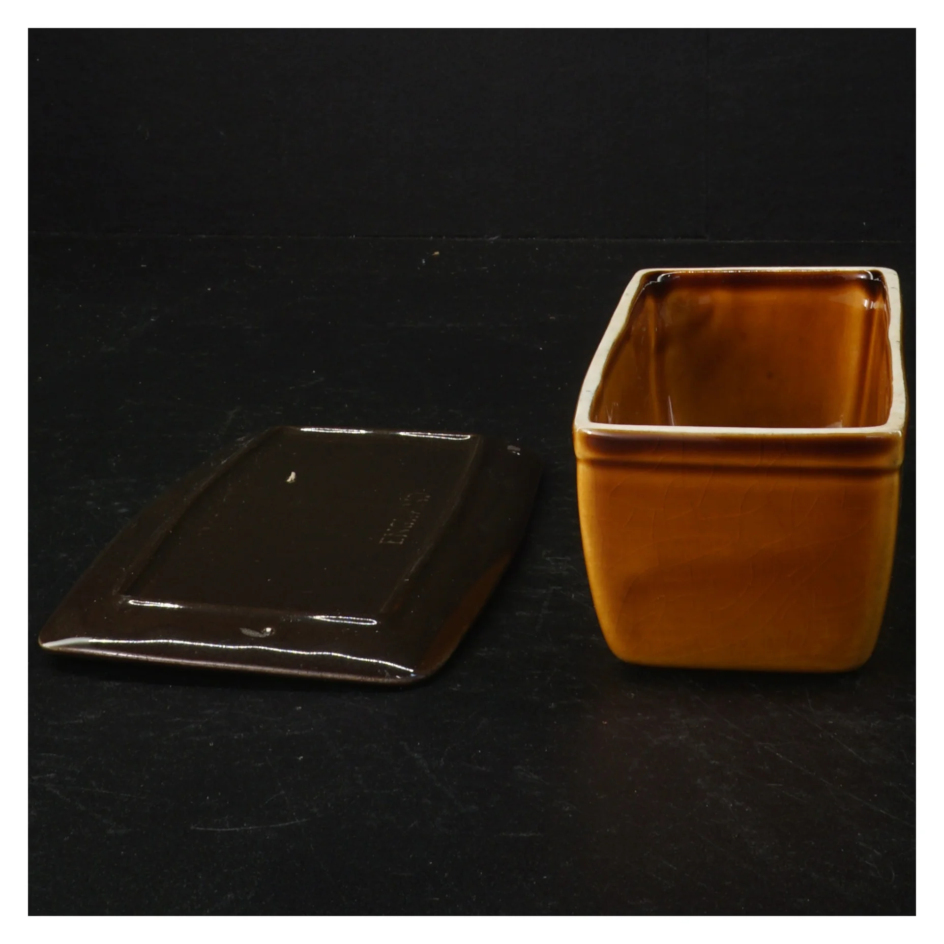 Retro smør dåse (str. 18 x 9 cm)