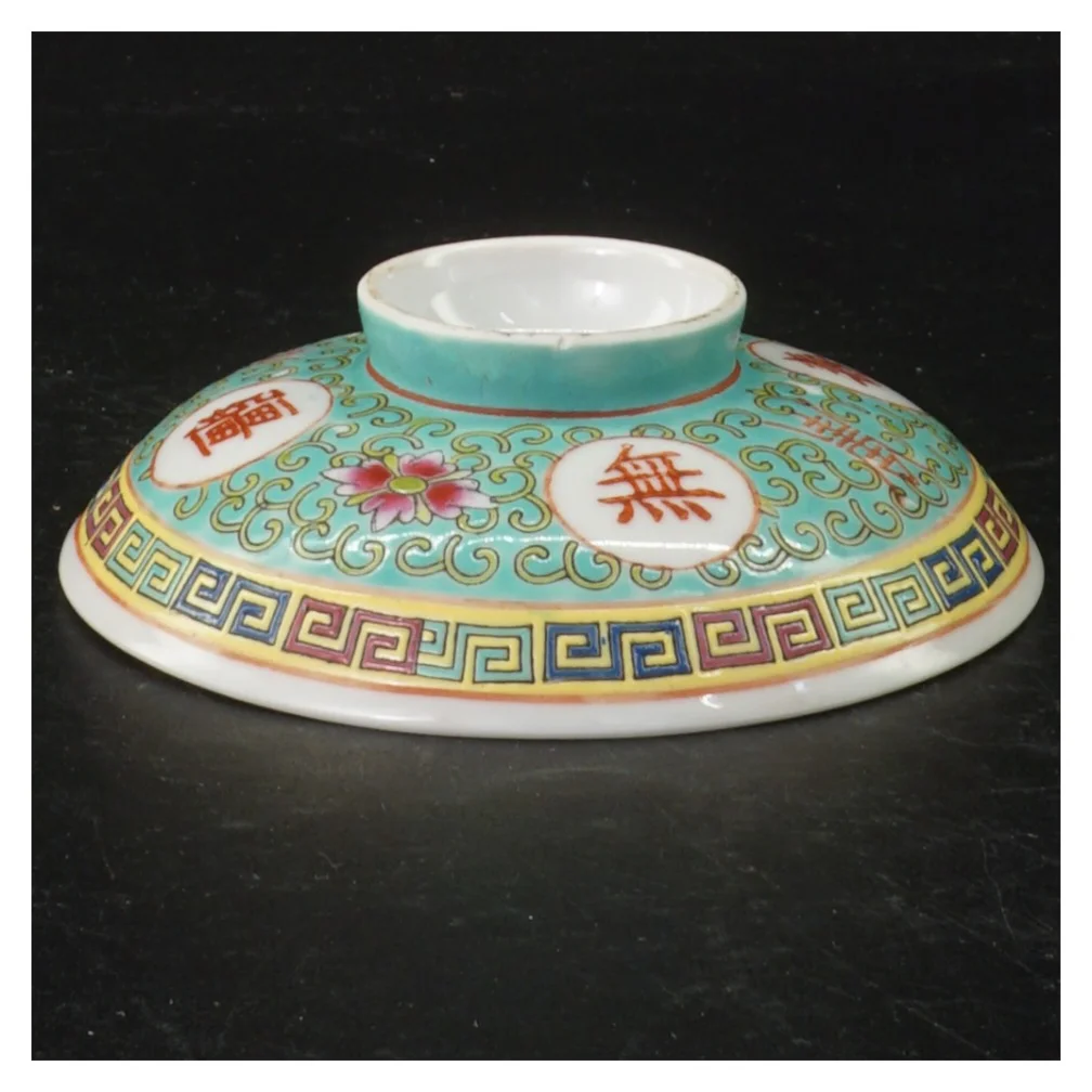 Dekorativ kinesisk porcelænstallerken (str. Ø 11,5 cm)