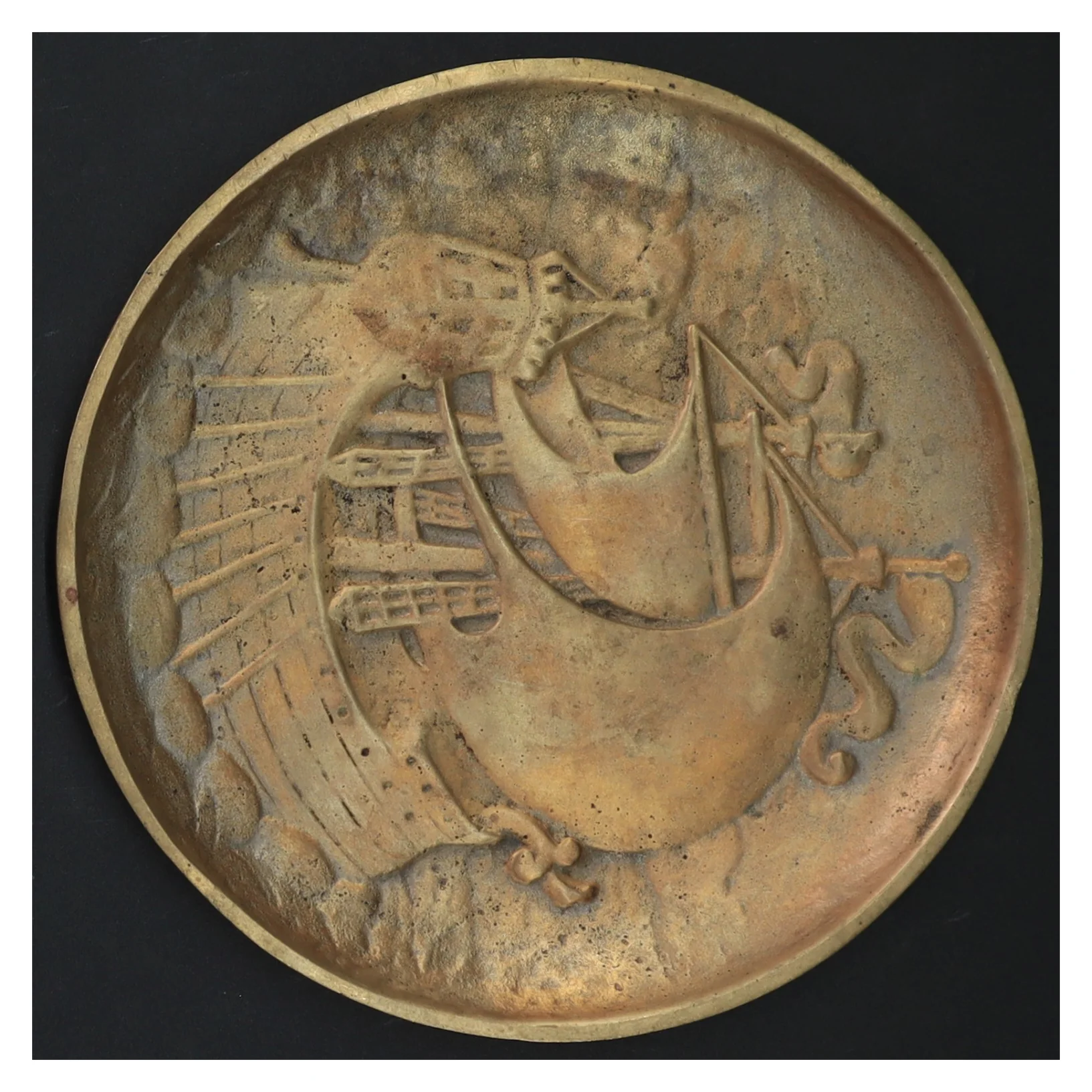 Dekorativt messingfad (str. Ø. 16,5 cm)