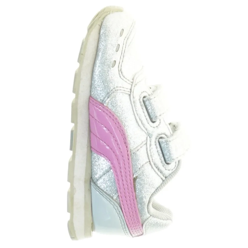 Sølvfarvede sneakers med lyserøde detaljer fra Puma (str. 22)