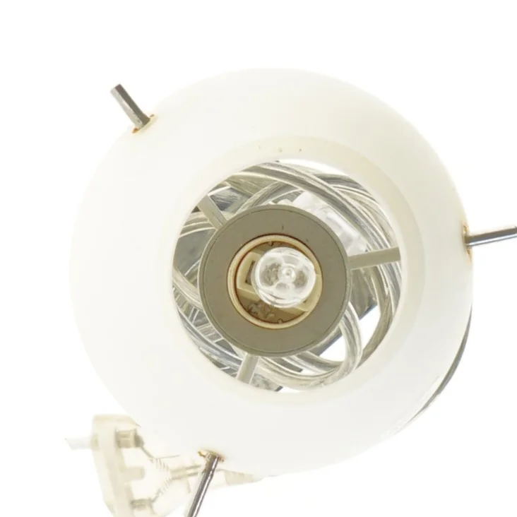 Hvid Herstal bordlampe (str. 35x6x6 cm)