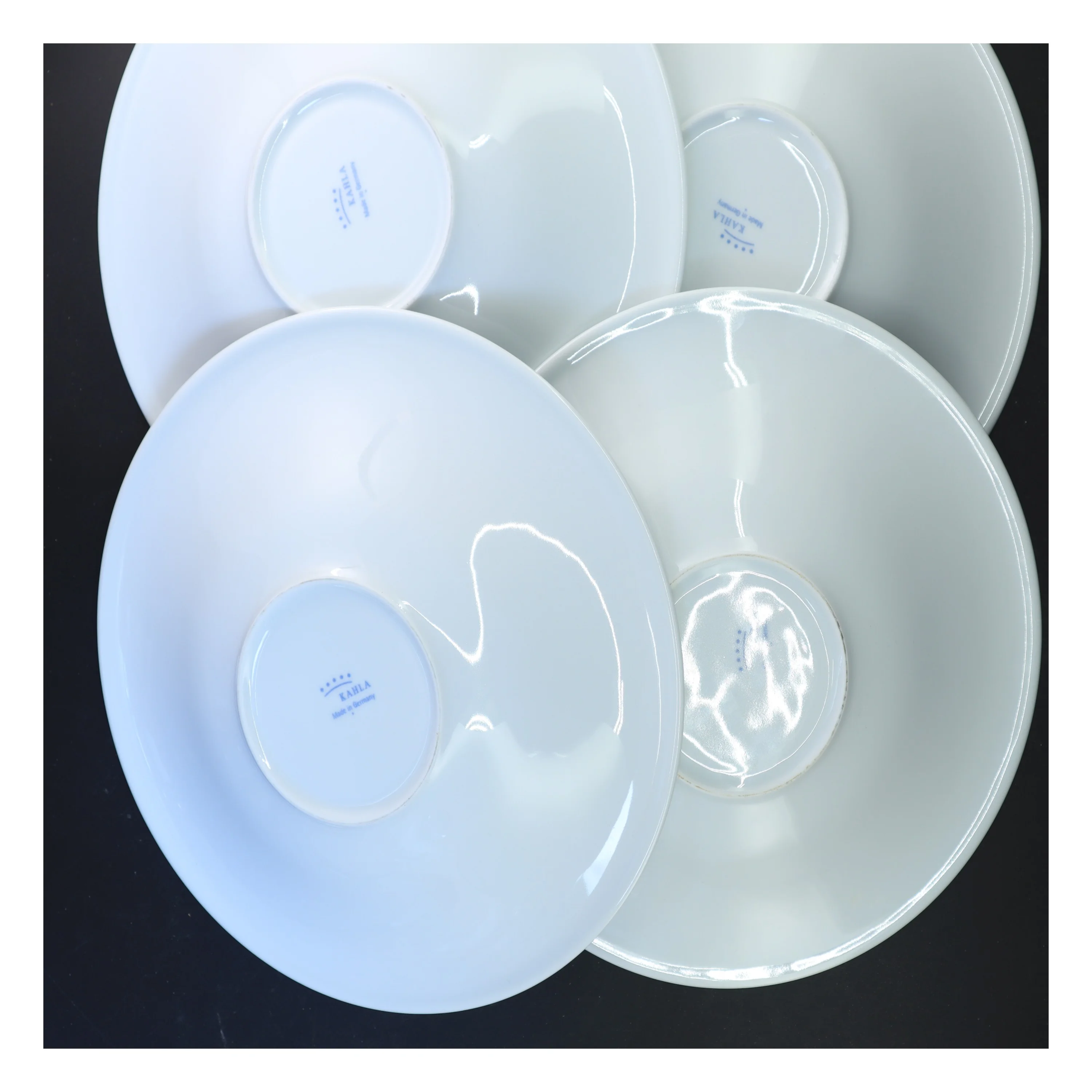 Sæt af store hvide tallerkener fra Kahla (str. Ø 30 cm)