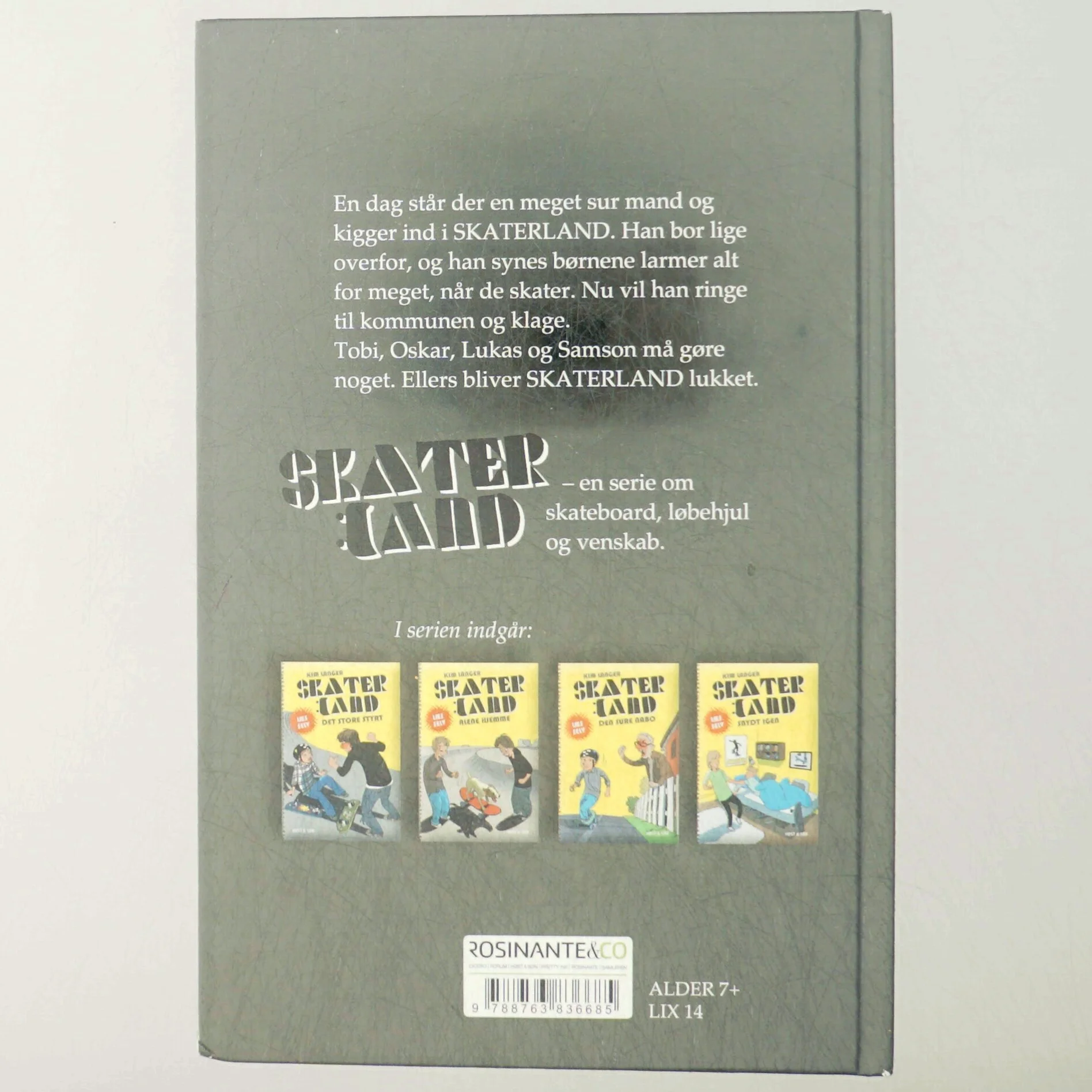 Skaterland - den sure nabo af Kim Langer (Bog)