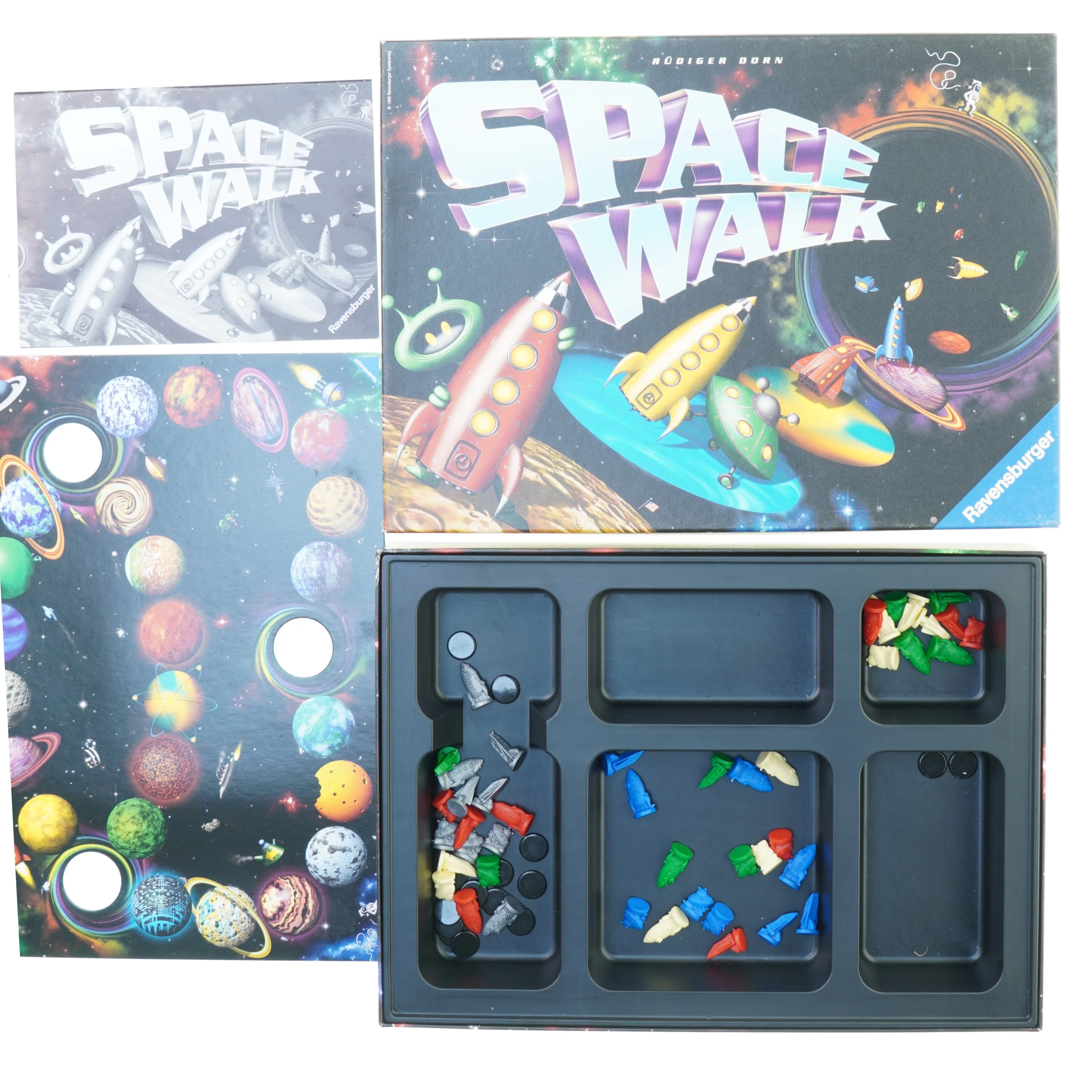 Space walk fra Ravns Burger (str. 38 xn 27 cm)