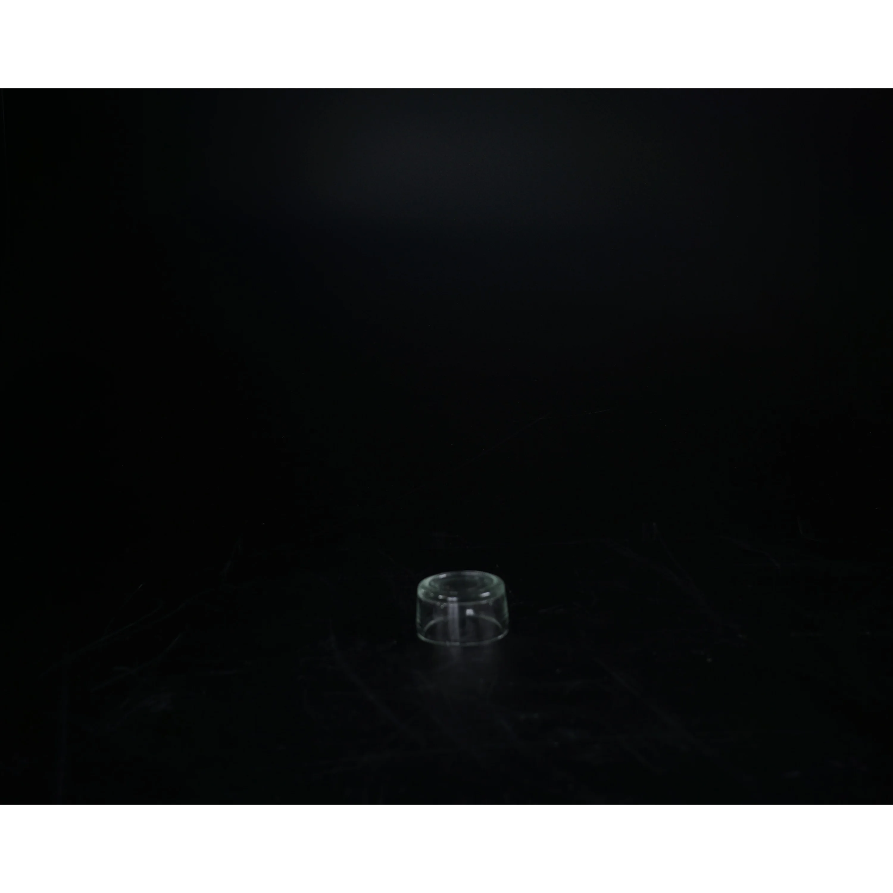 Gennemsigtig glasvase (str. 4 x 2 cm)