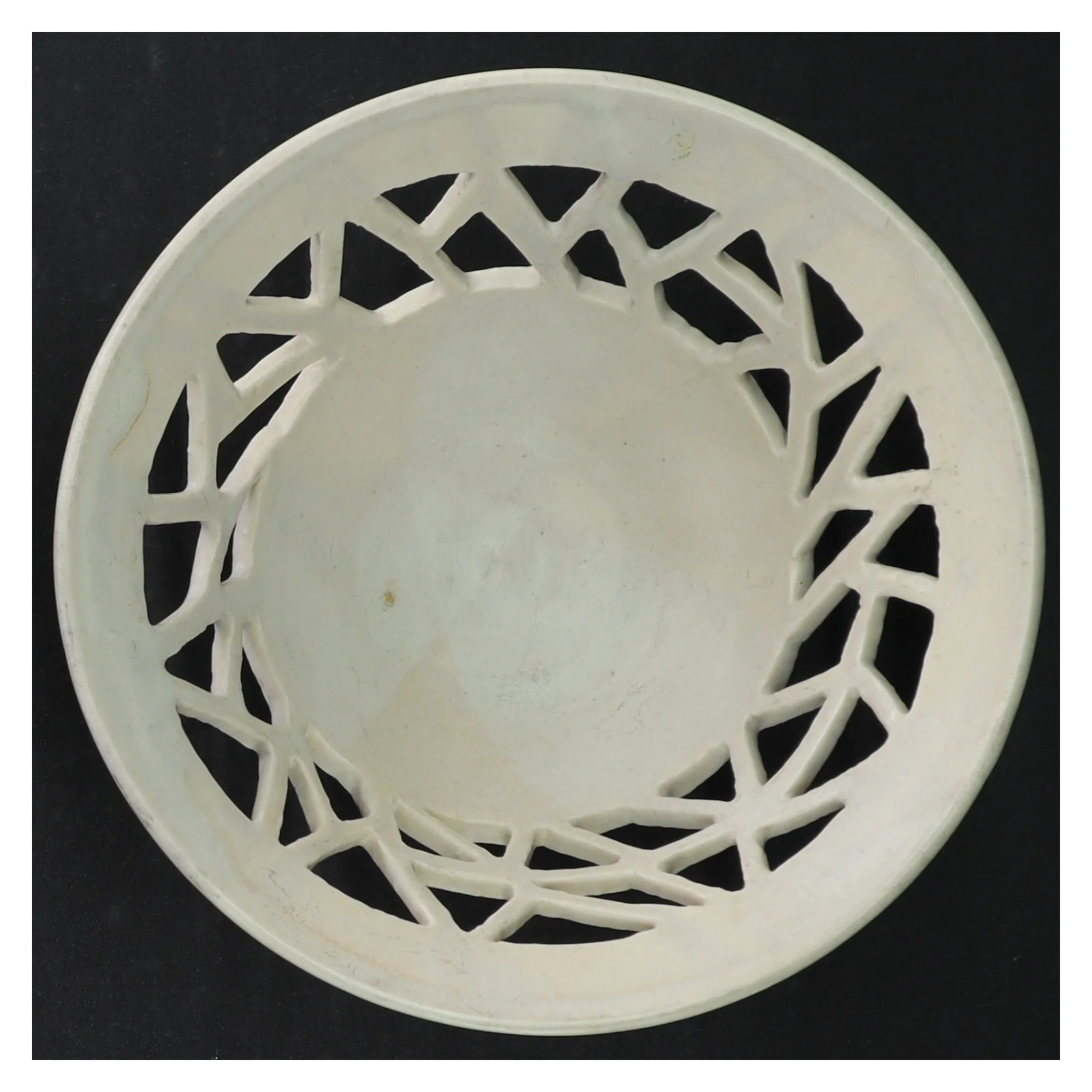 Hvid keramik frugtskål (str. Ø. 16 cm)