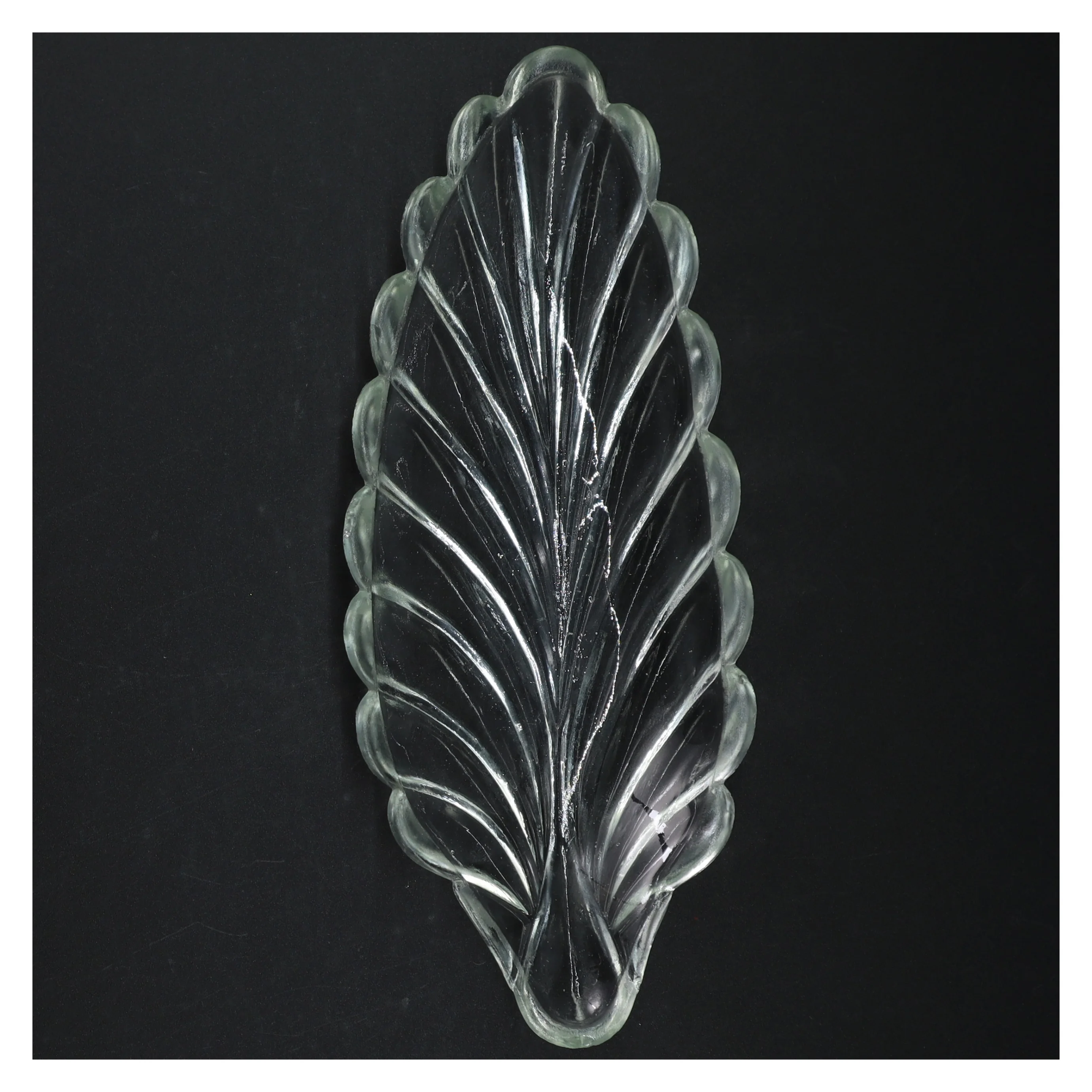 Gl. glasfad (str. 28 x. 11 cm)