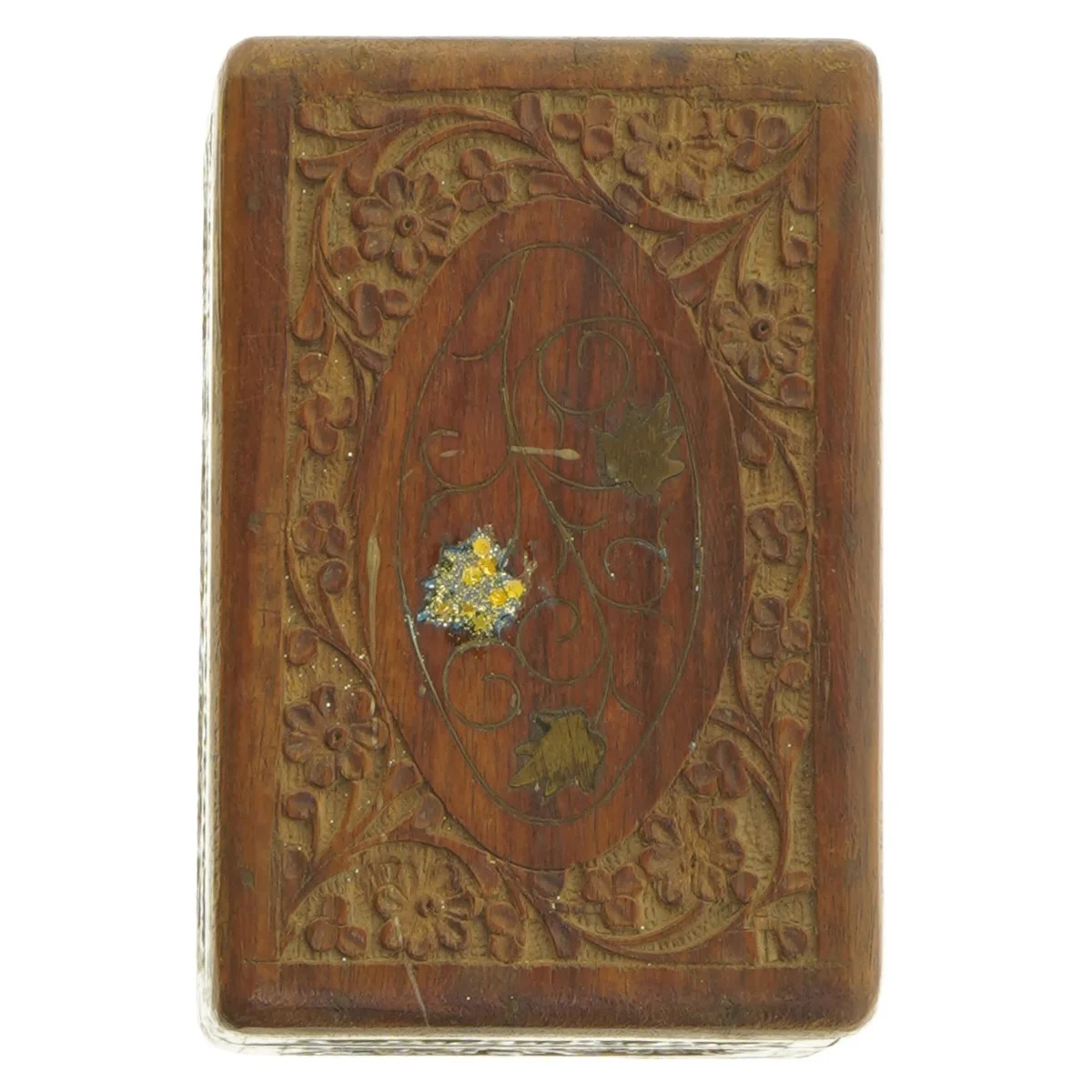 Udsmykket trææske (str. 15 x 10 x 6 cm)