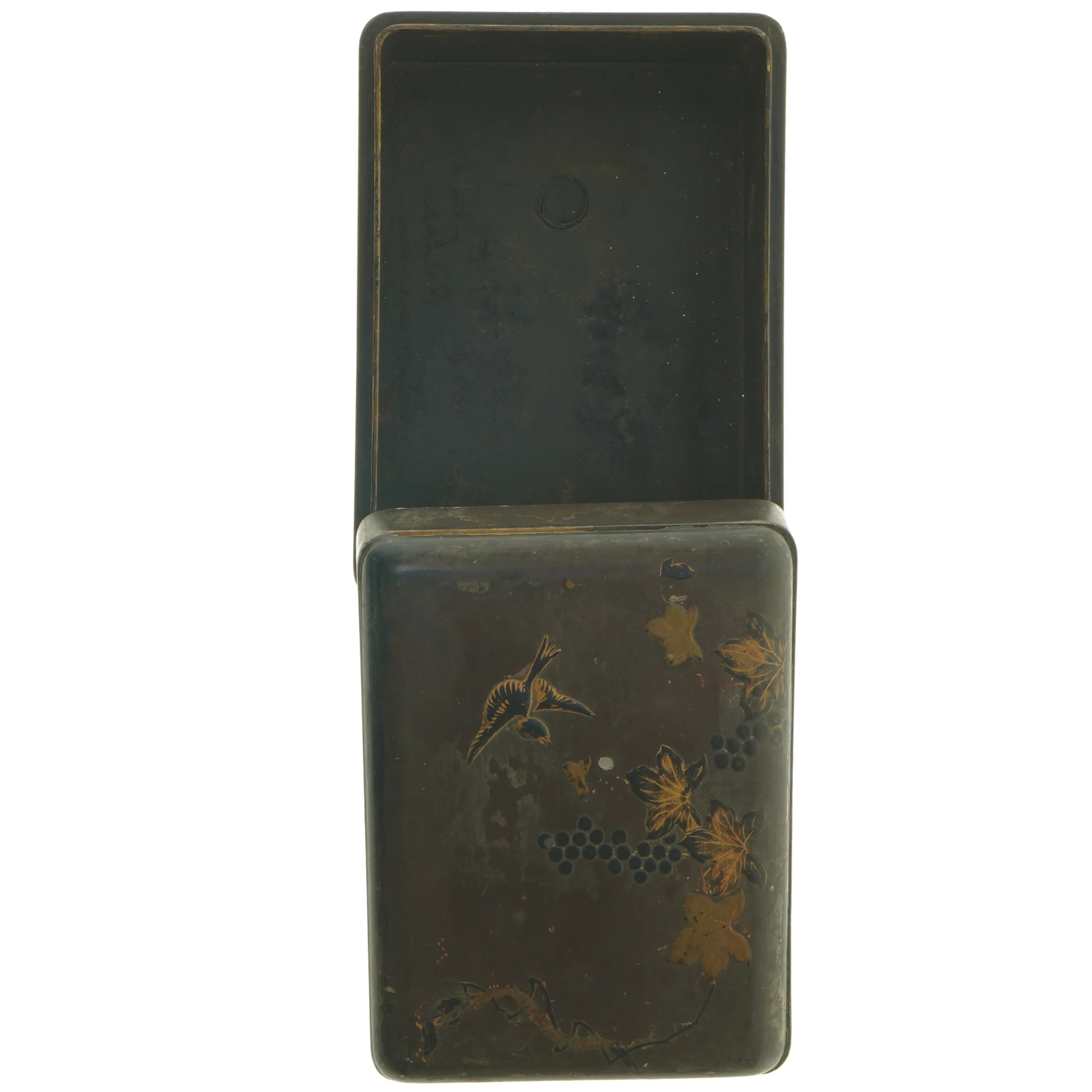 Vintage trææske med præget dekoration (str. 20 x 14,5 x 9 cm)