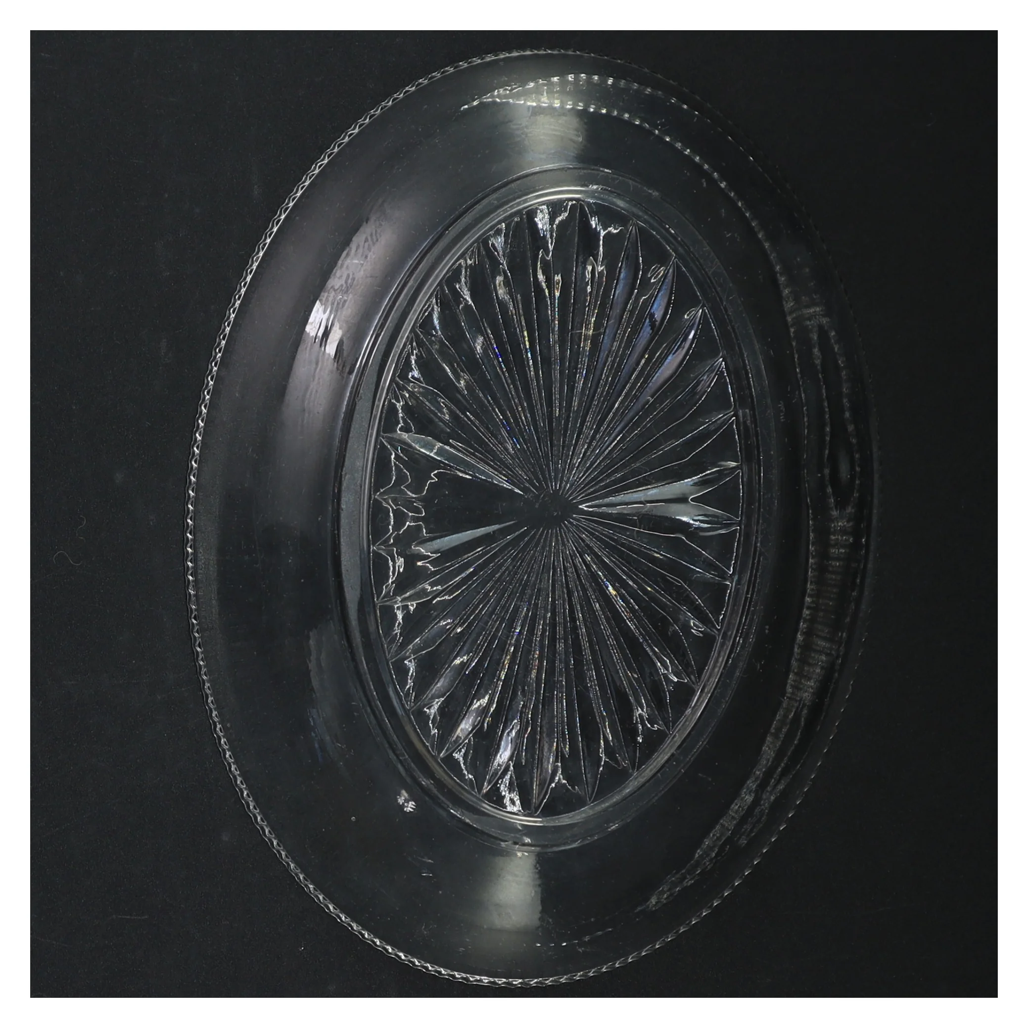 Gl. Glasfad (str. 21,5 x. 15,5 cm)