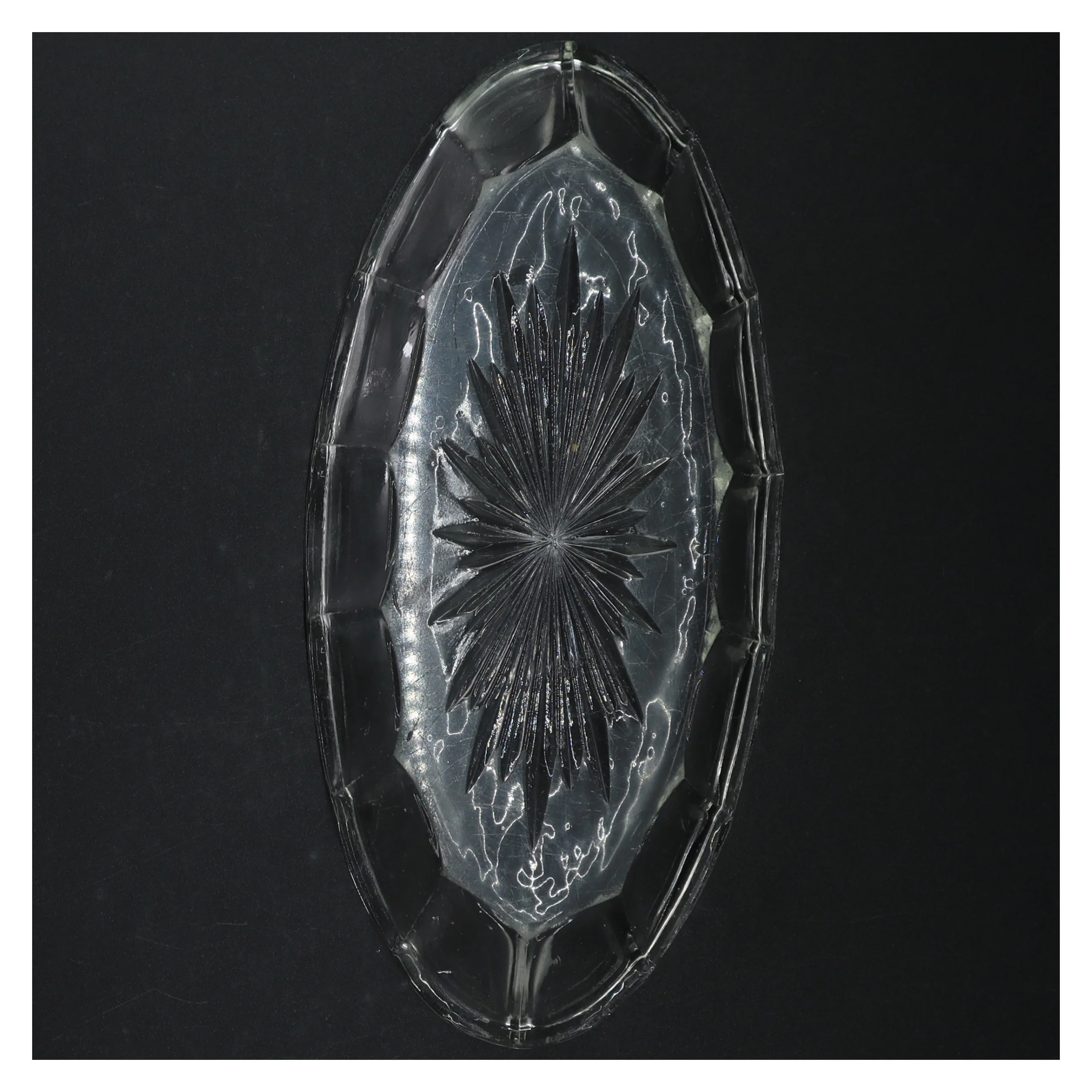 Gl. Glasfad (str. 27 x. 13 cm)