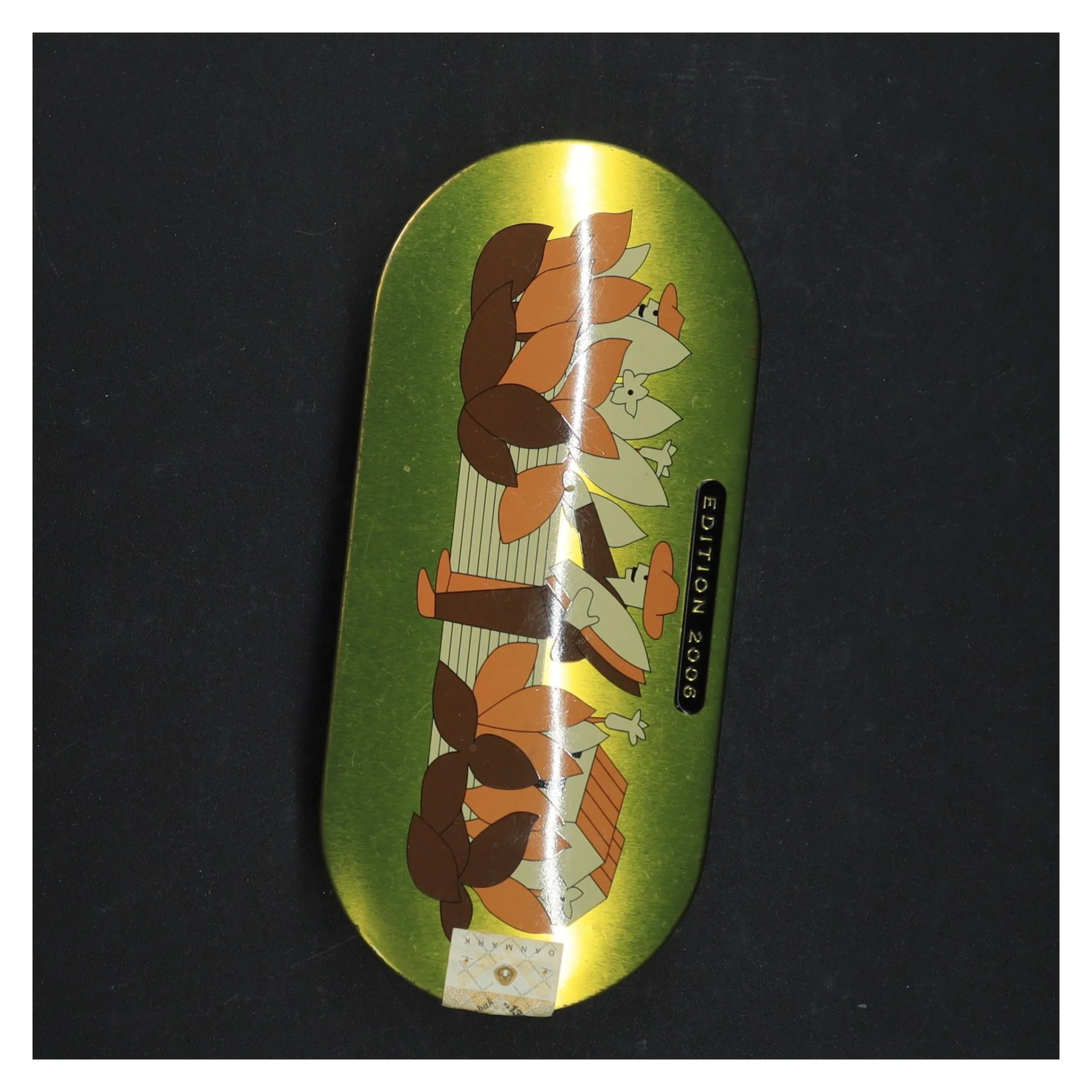 Gammel tobaksdåse  (str. 18 x 8 cm)