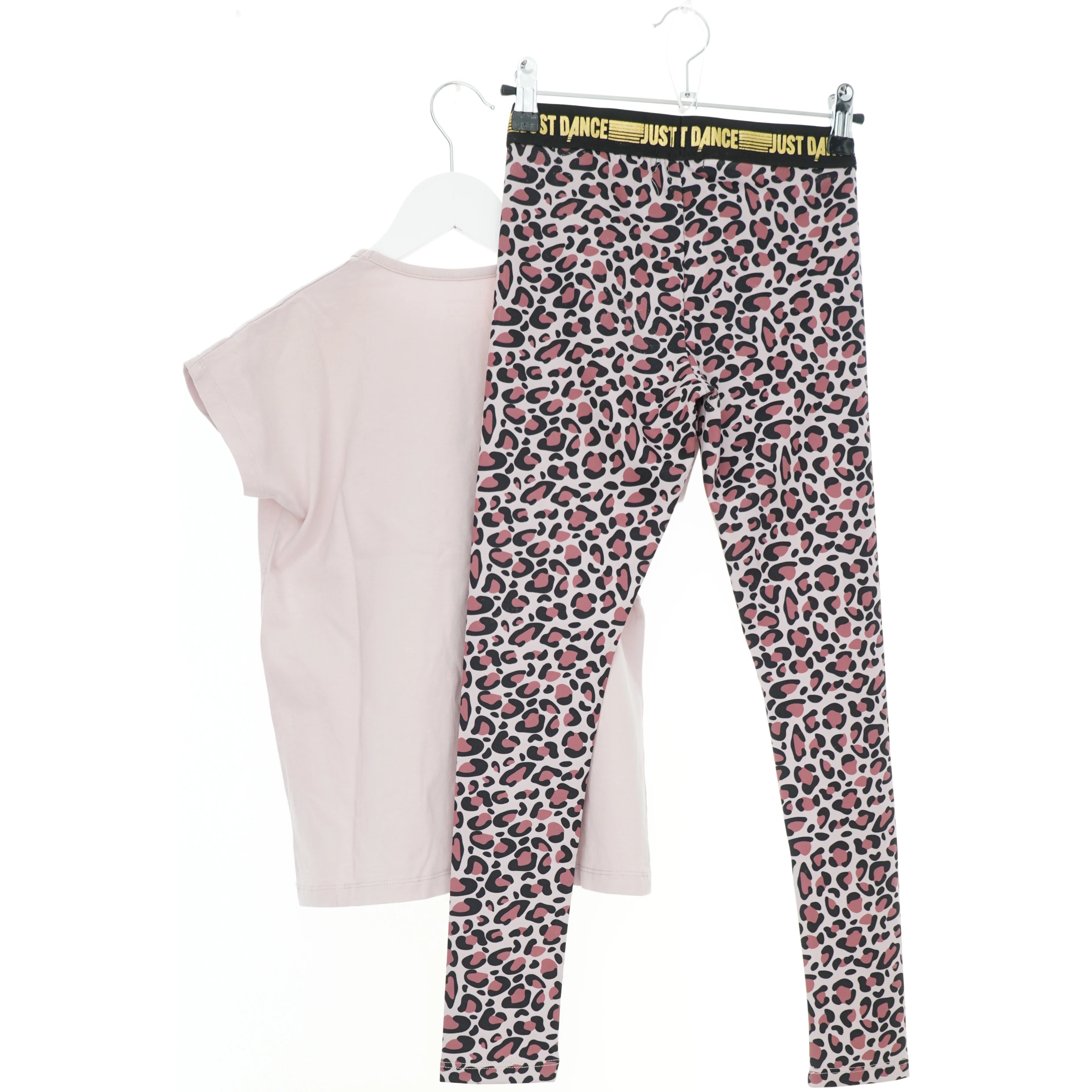 Sæt med T-shirt og leggings fra Name It (str. 122)