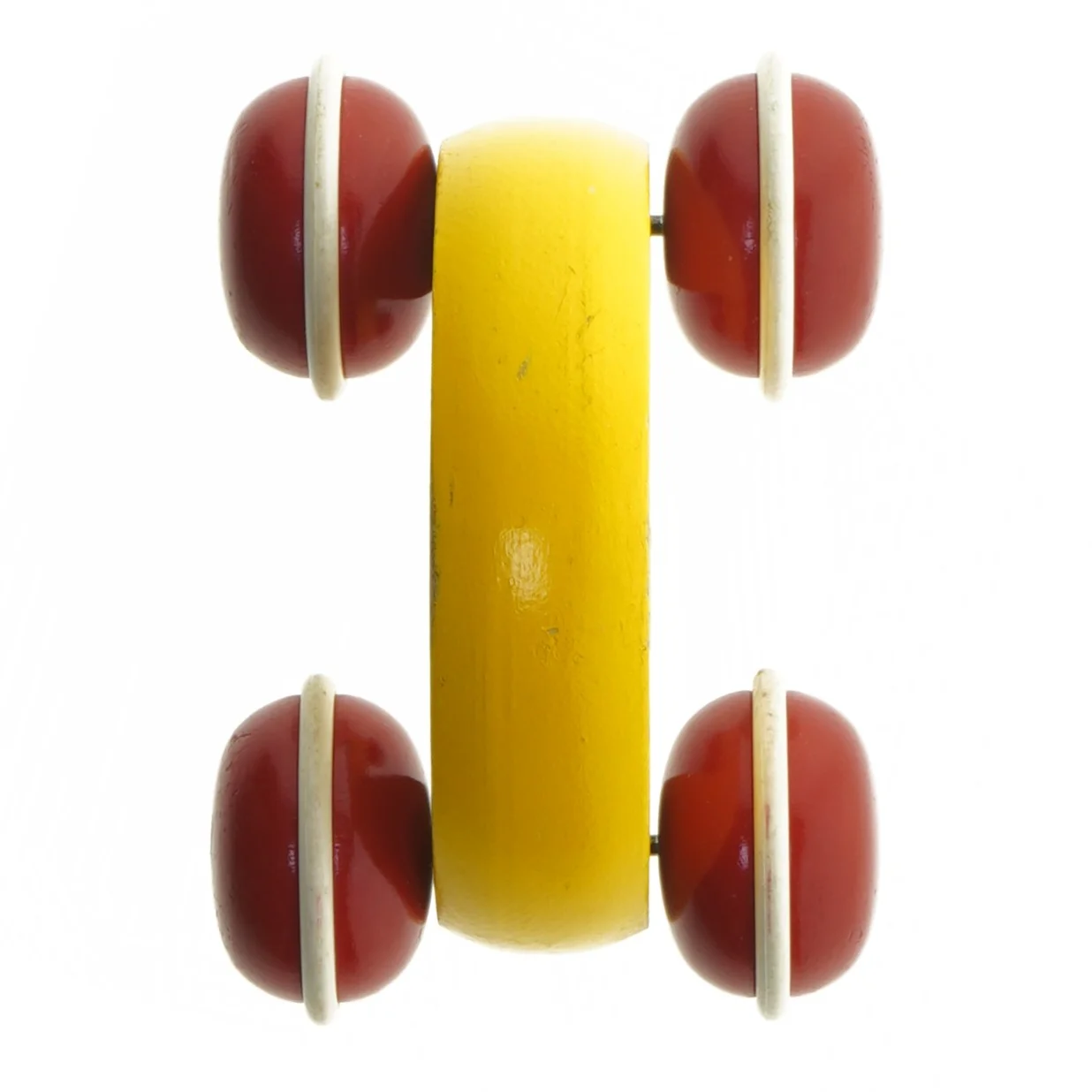 Gul og rød træbil fra Brio (str. 15 x 10 cm)