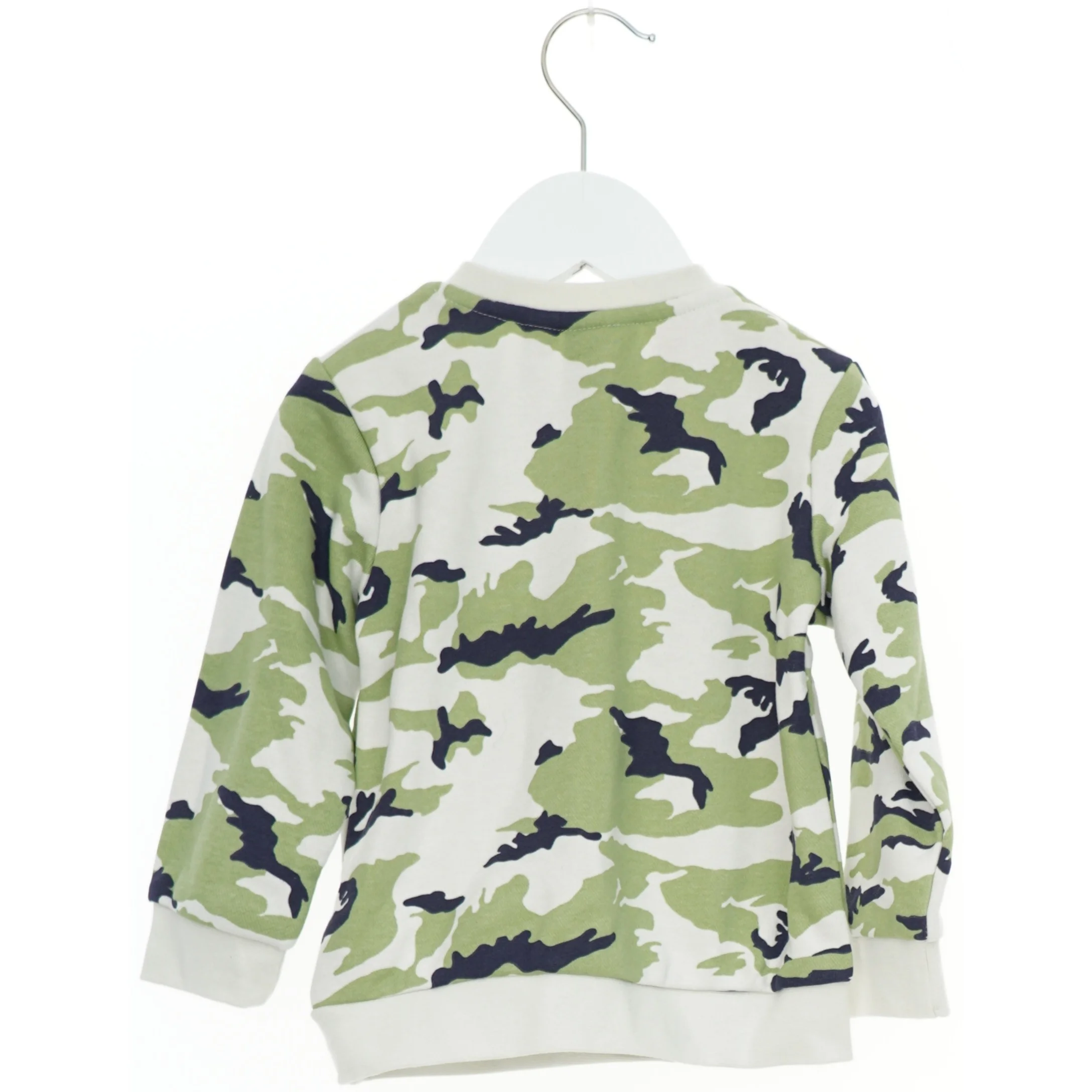 Camouflage sweatshirt fra Adidas (str. 86)