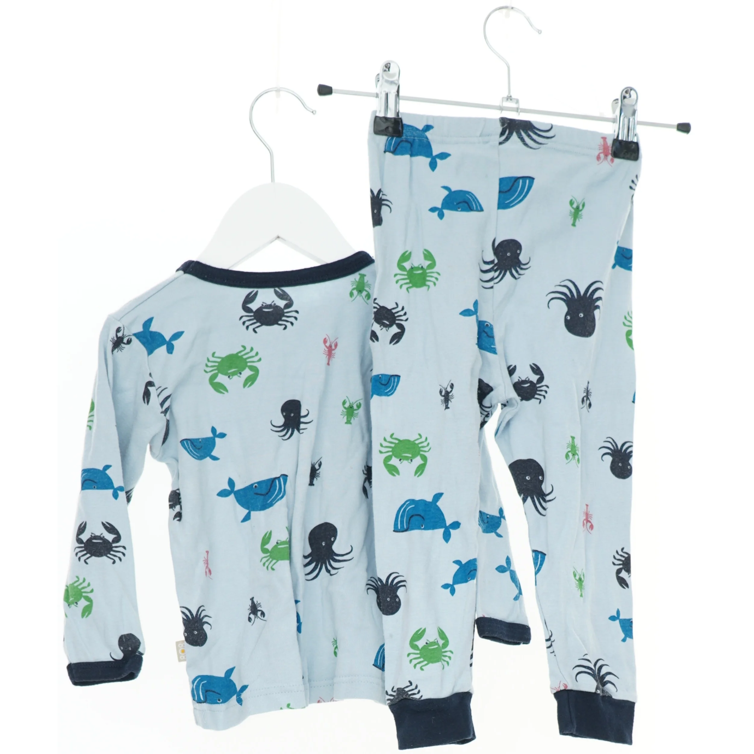 Nattøj fra 808 (str. 86)