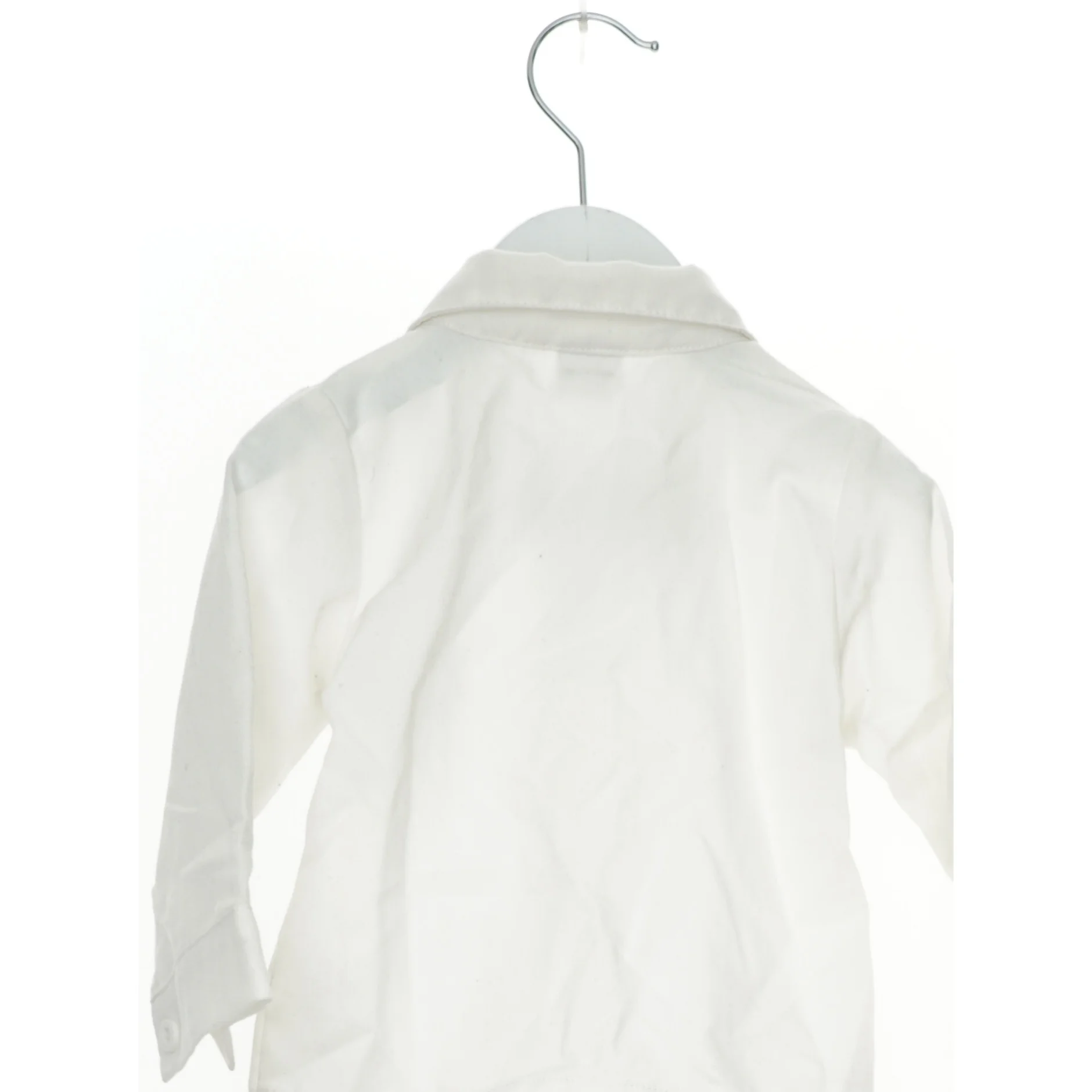 Hvid skjorte med butterfly til baby (str. 80)