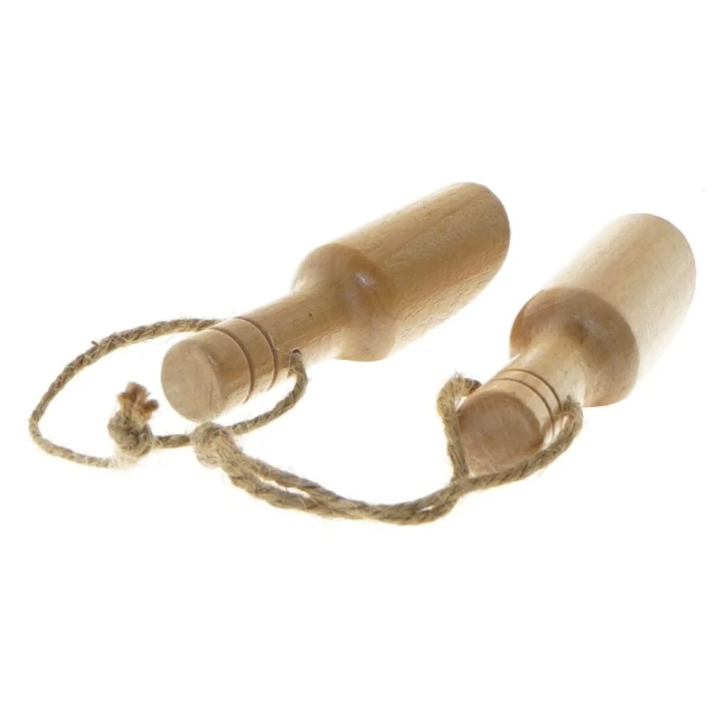 Træskeer med snor (str. 8 cm)