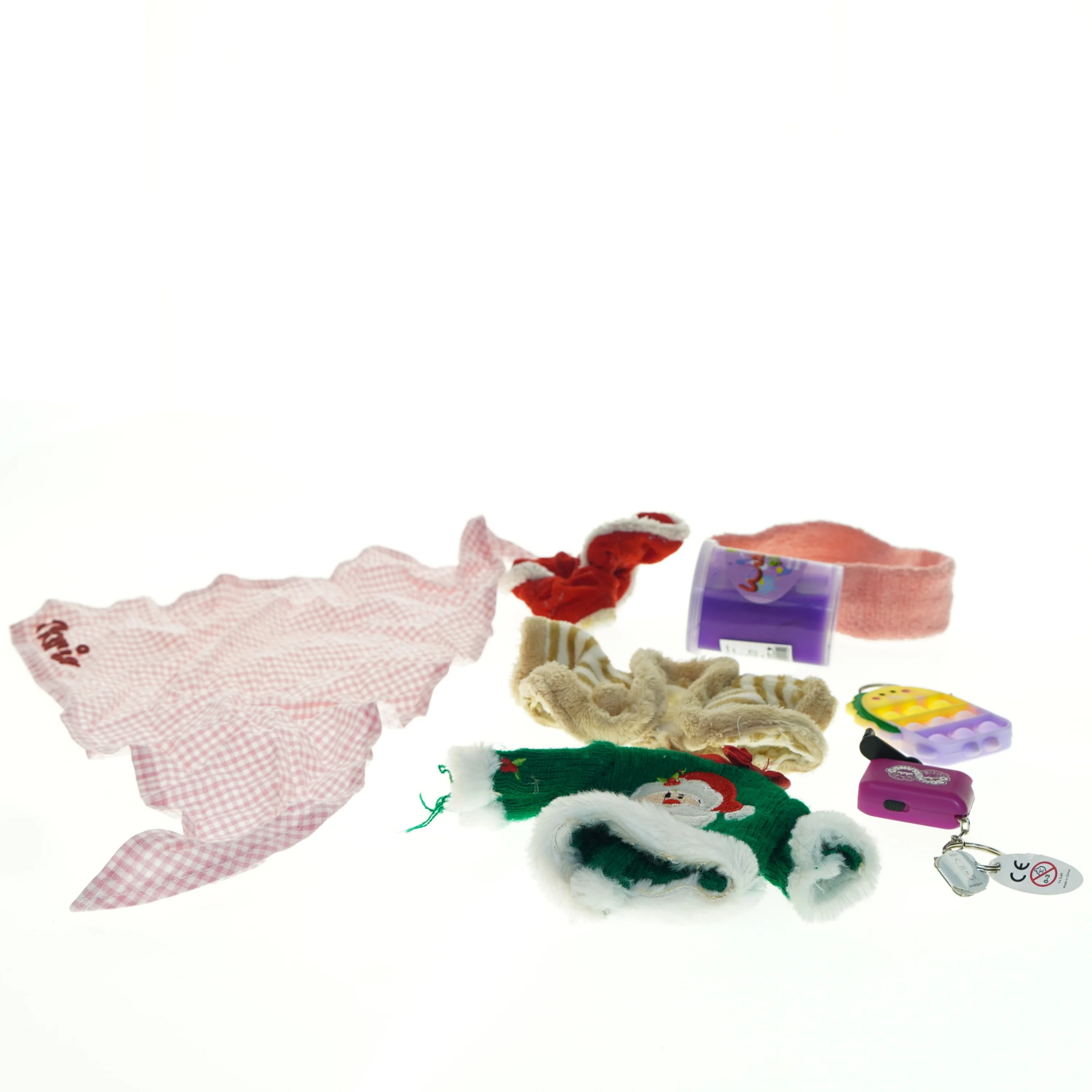 Blandet børnelegetøj og tilbehør (str. 7,5 x 6 cm)