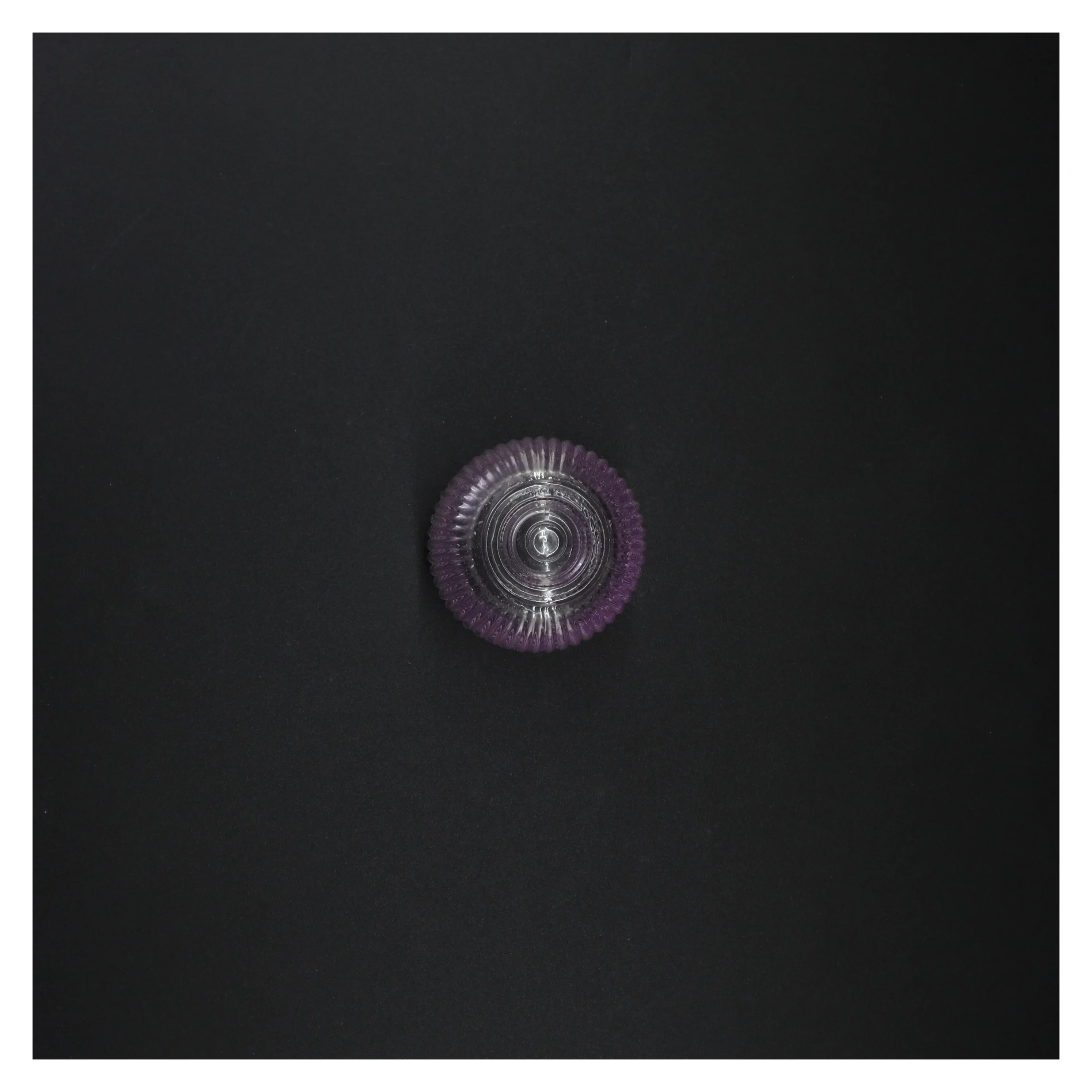 Lilla glas lysestage (str. 8 x 6 cm)