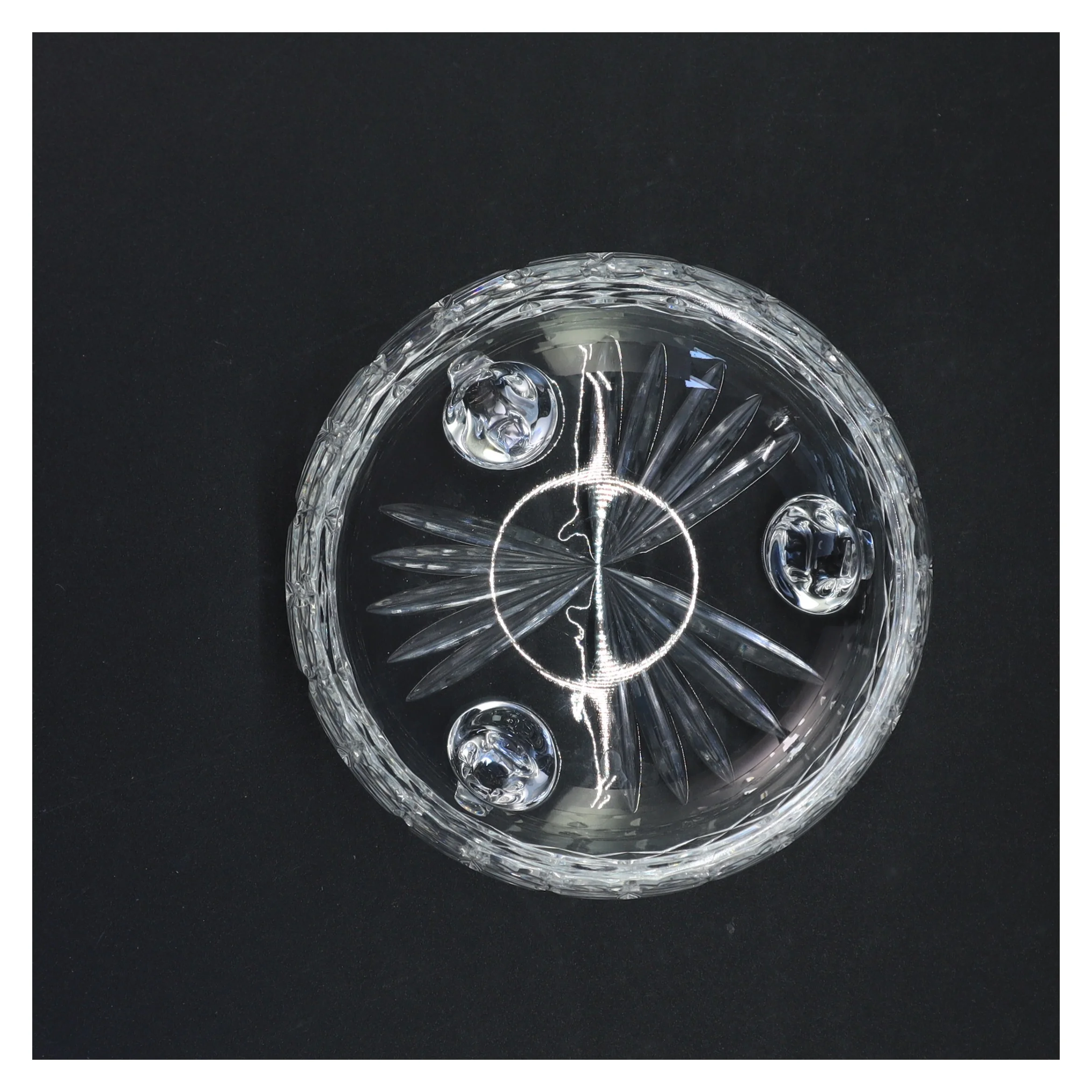 Krystal skål på fødder (str. Ø 13 cm)