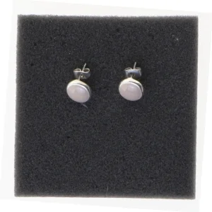 Sølv øreringe med lyserød sten (str. Ø 0,5 cm)