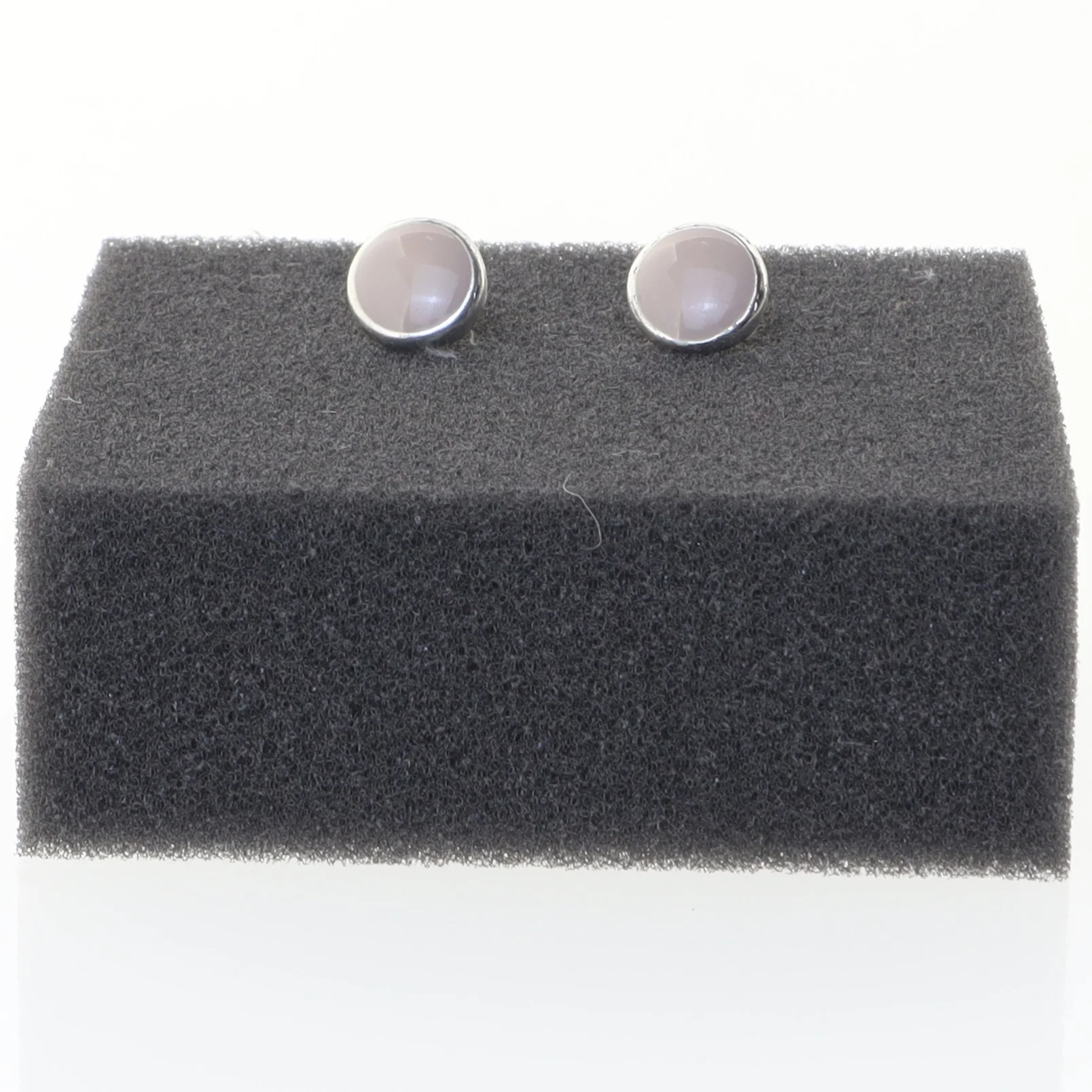 Sølv øreringe med lyserød sten (str. Ø 0,5 cm)