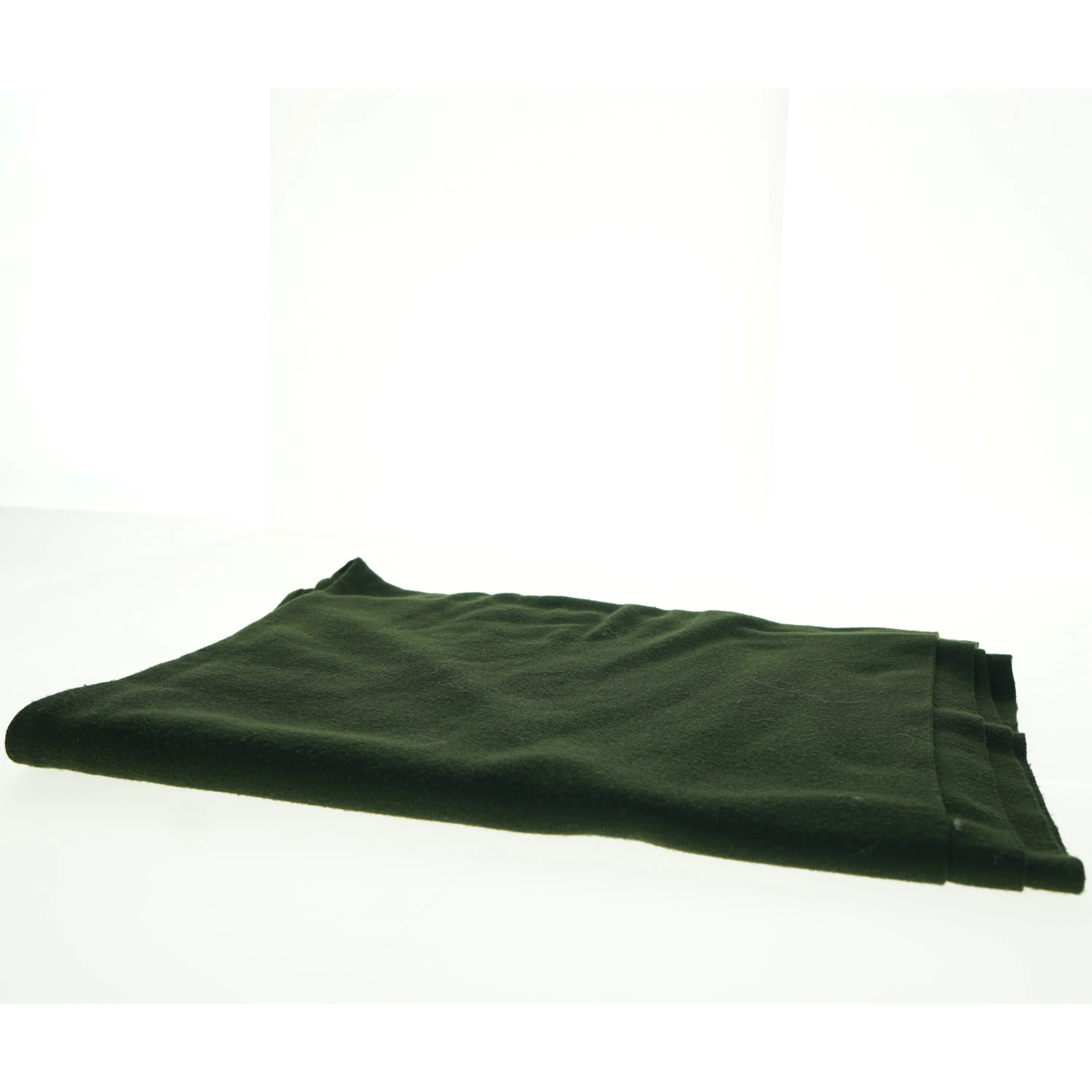 Grønt sjal af mærket Izi (str. 78,5 x, 103 cm)