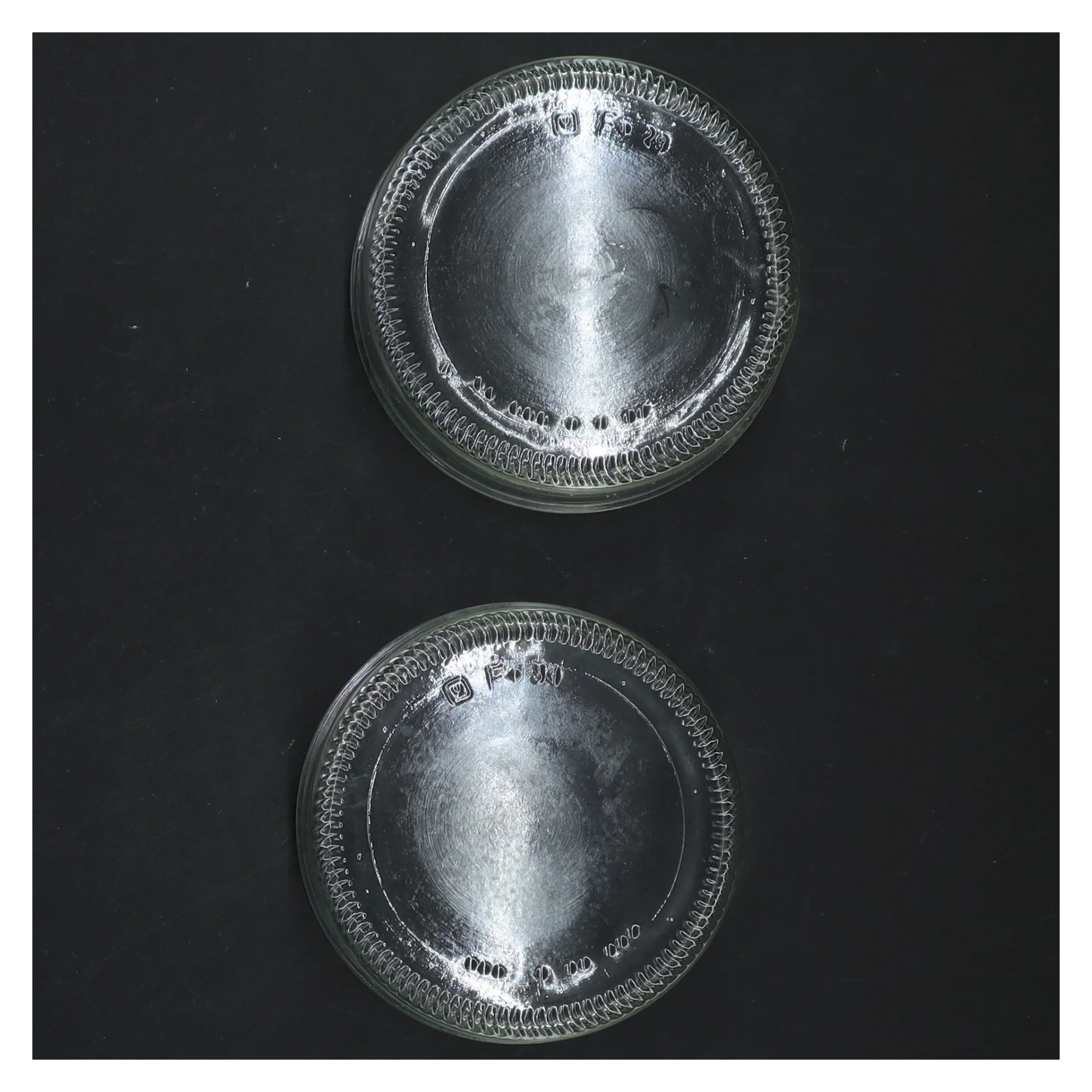 To glasfade (str. Ø 9x3,5 cm)