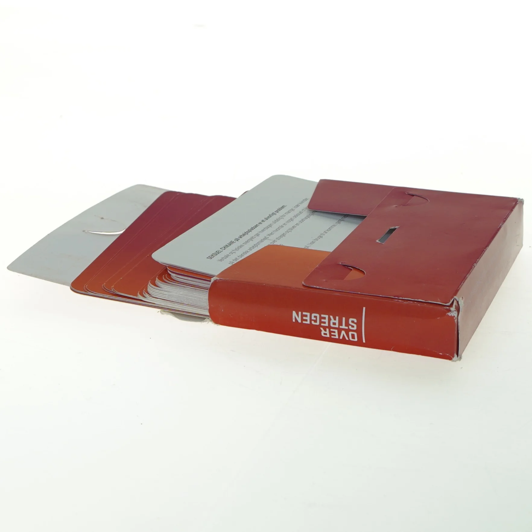 Spil om seksuel chikane 'Over stregen' (str. 16x11 cm)