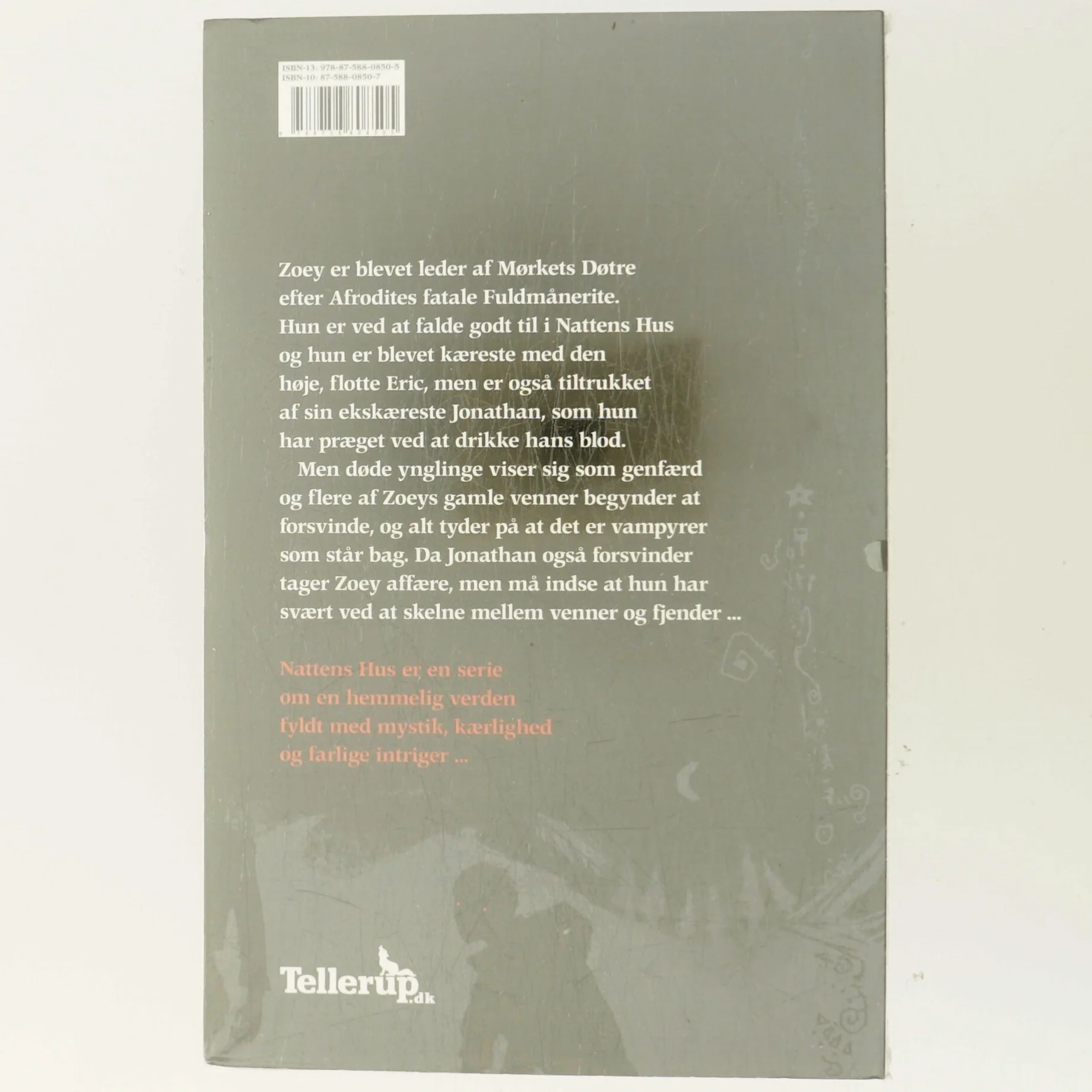 Forrådt af P. C. Cast (Bog)