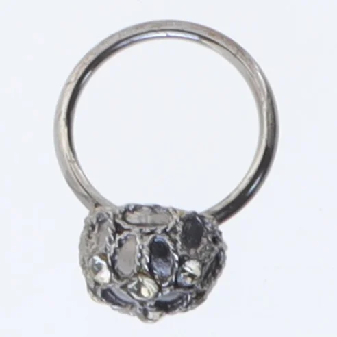 Sølvfarvet ring (str. 57 mm)
