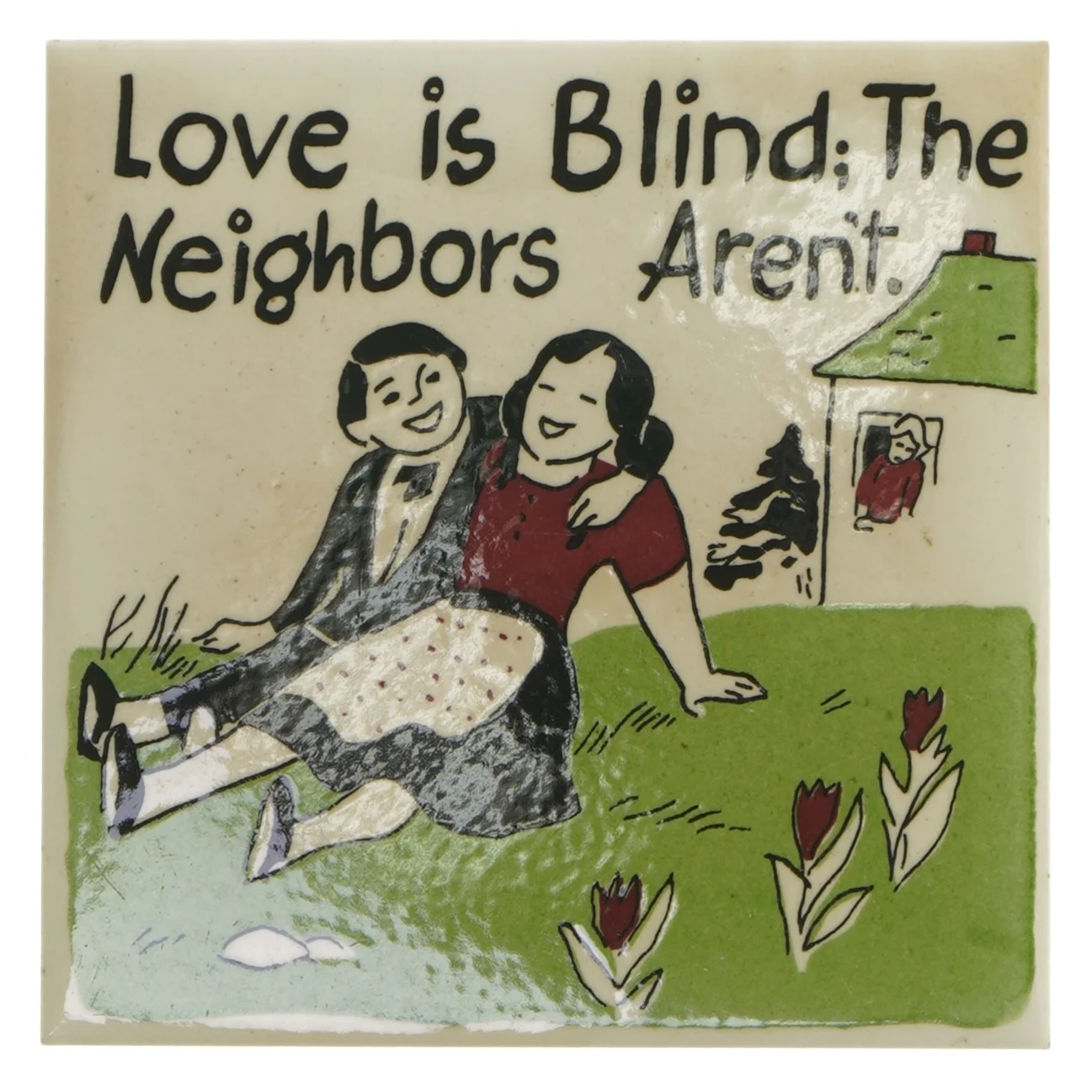 Keramisk v&aelig;gdekoration med tekst (str. 15,5x15,5 cm)