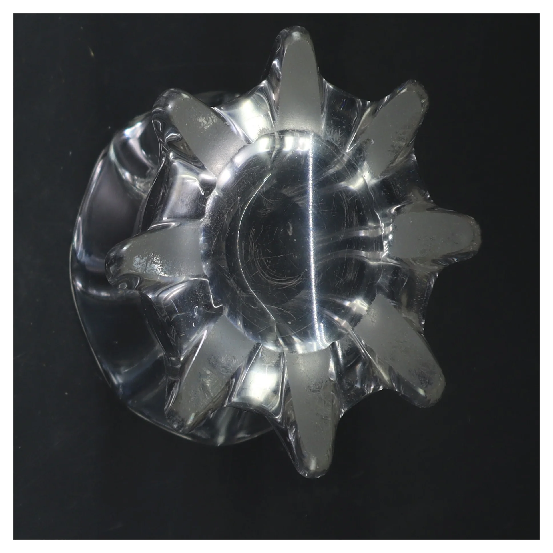 Glasvase i klart glas (str. 19 cm)