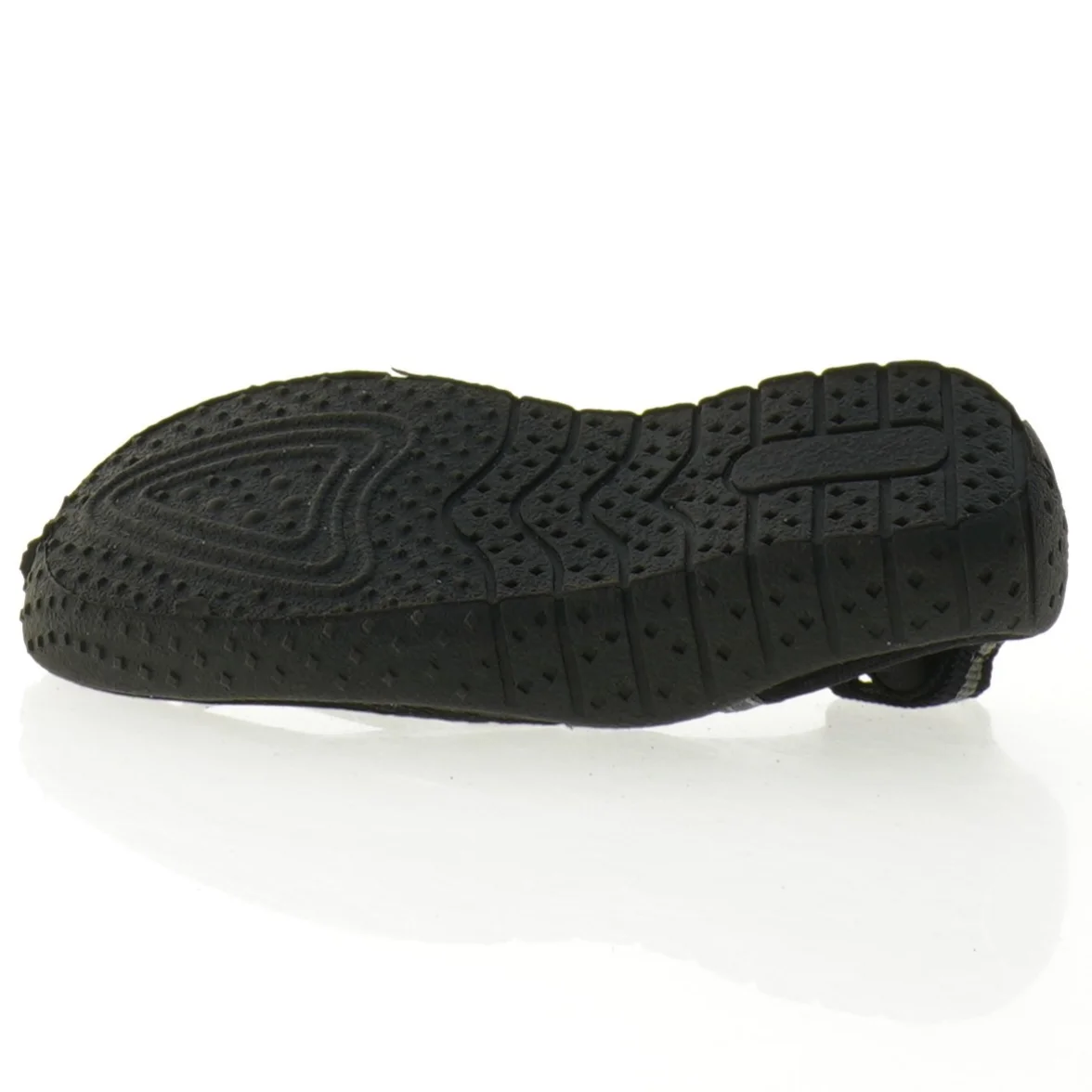 Sorte vandsportsko fra Beck (str. 25)