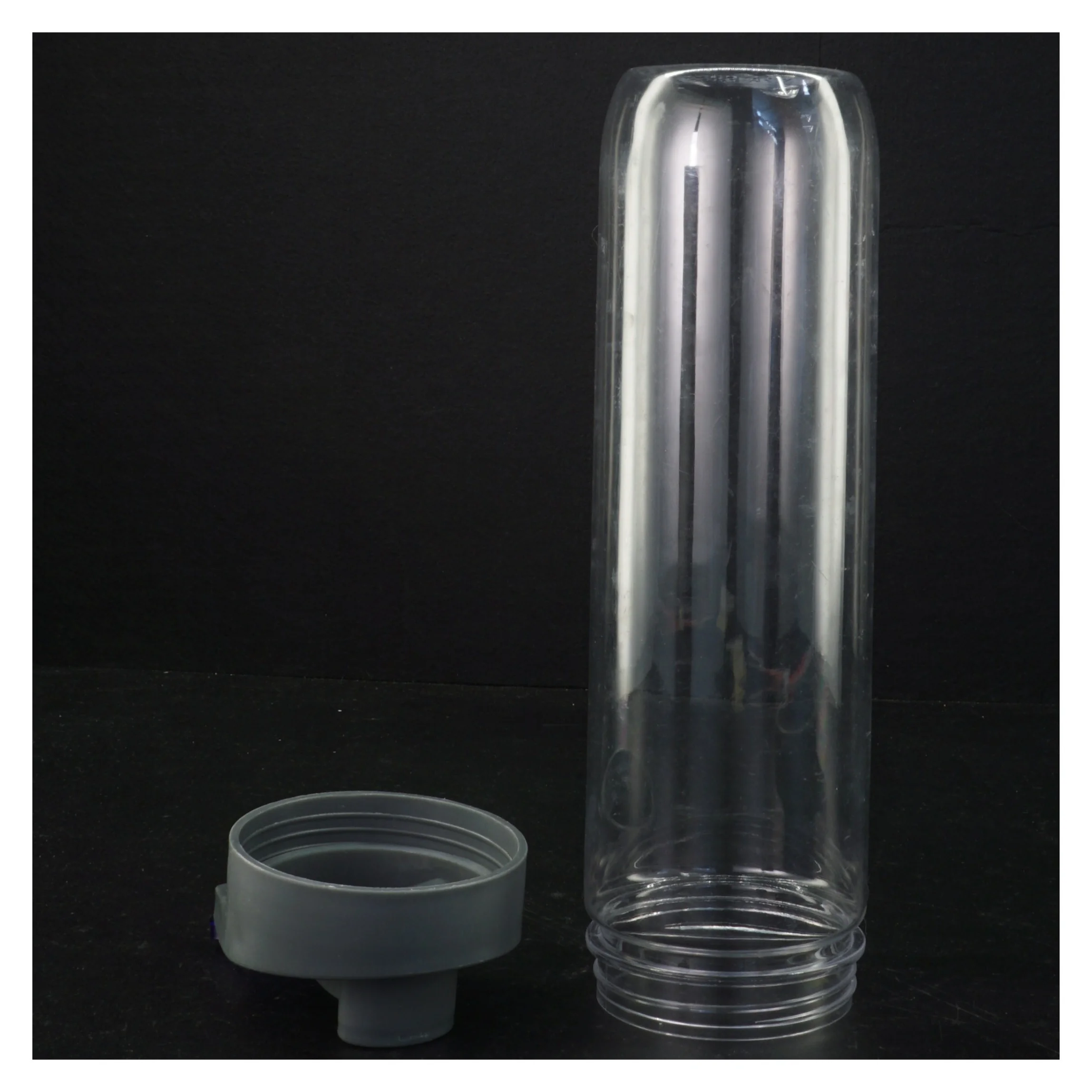 Genanvendelig vandflaske (str. 27 x 9,5 x 7 cm)