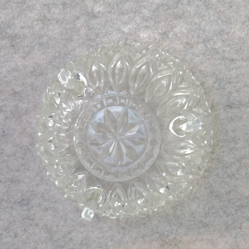 Skål i glas (str. 11 x 6 cm)