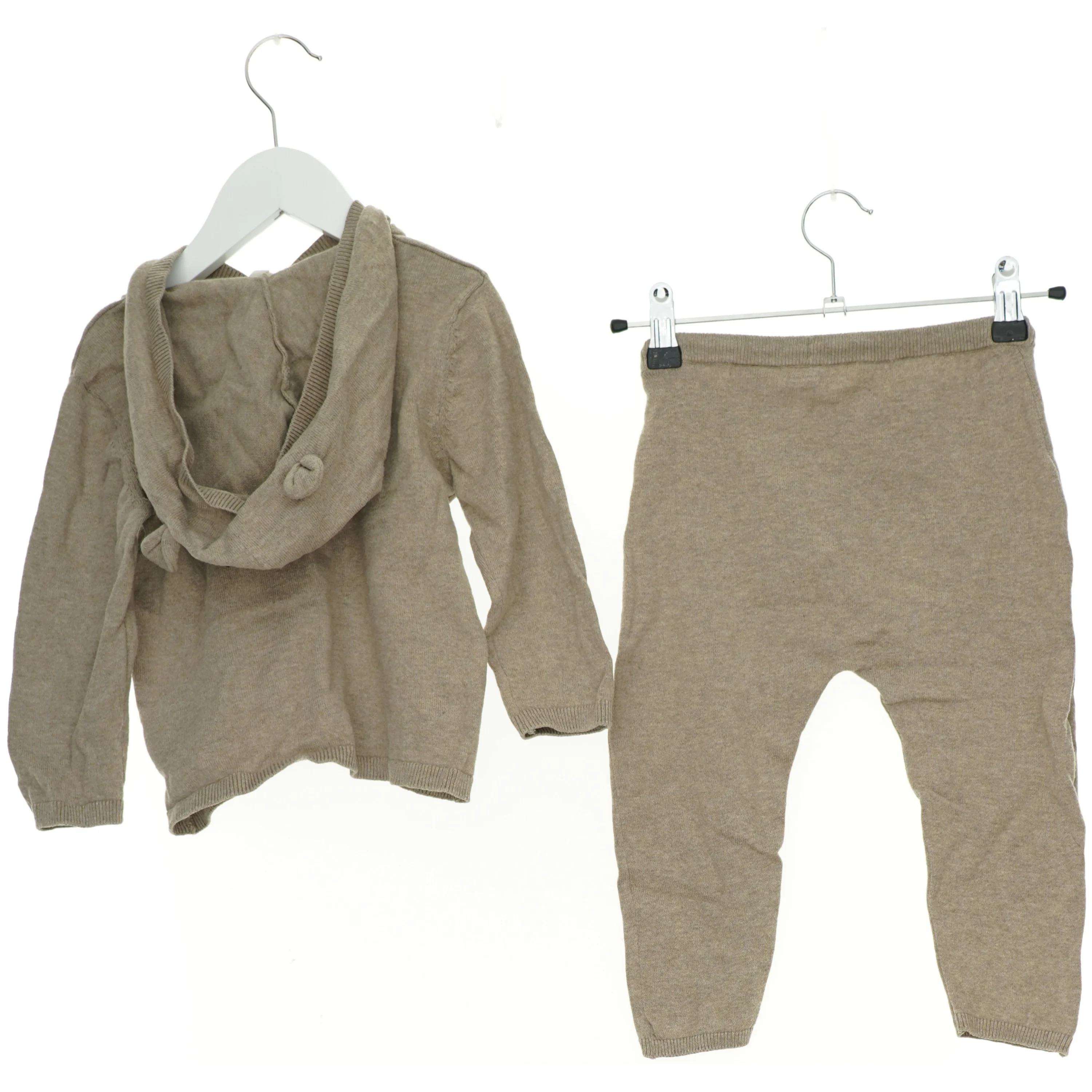 Sæt børnetøj fra Name It (str. 92 cm)