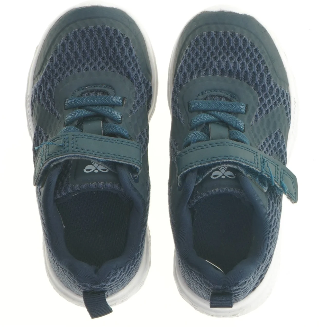 Brugte børnesko fra Hummel (str. 24)