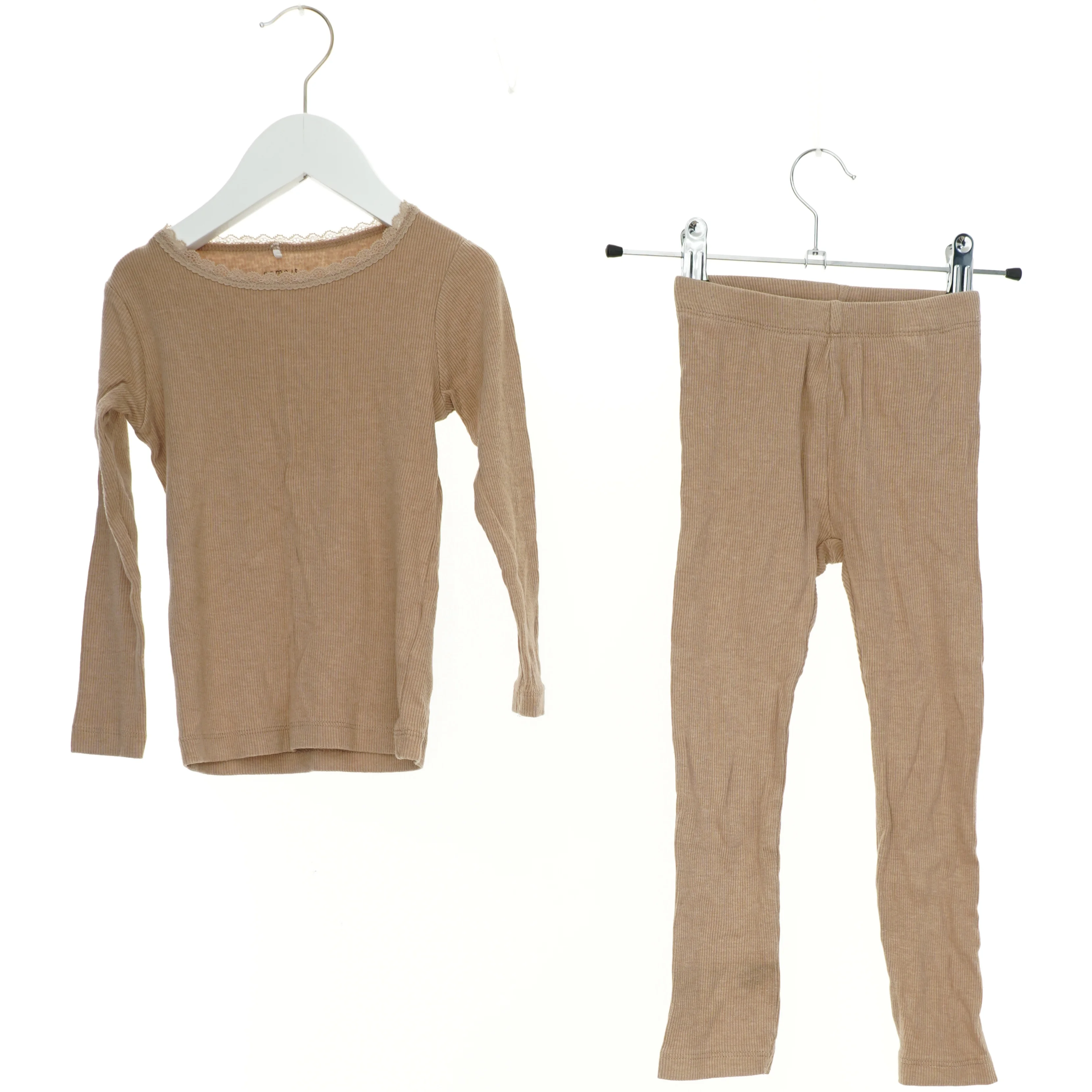 Sæt fra Name It (str. 104 cm)