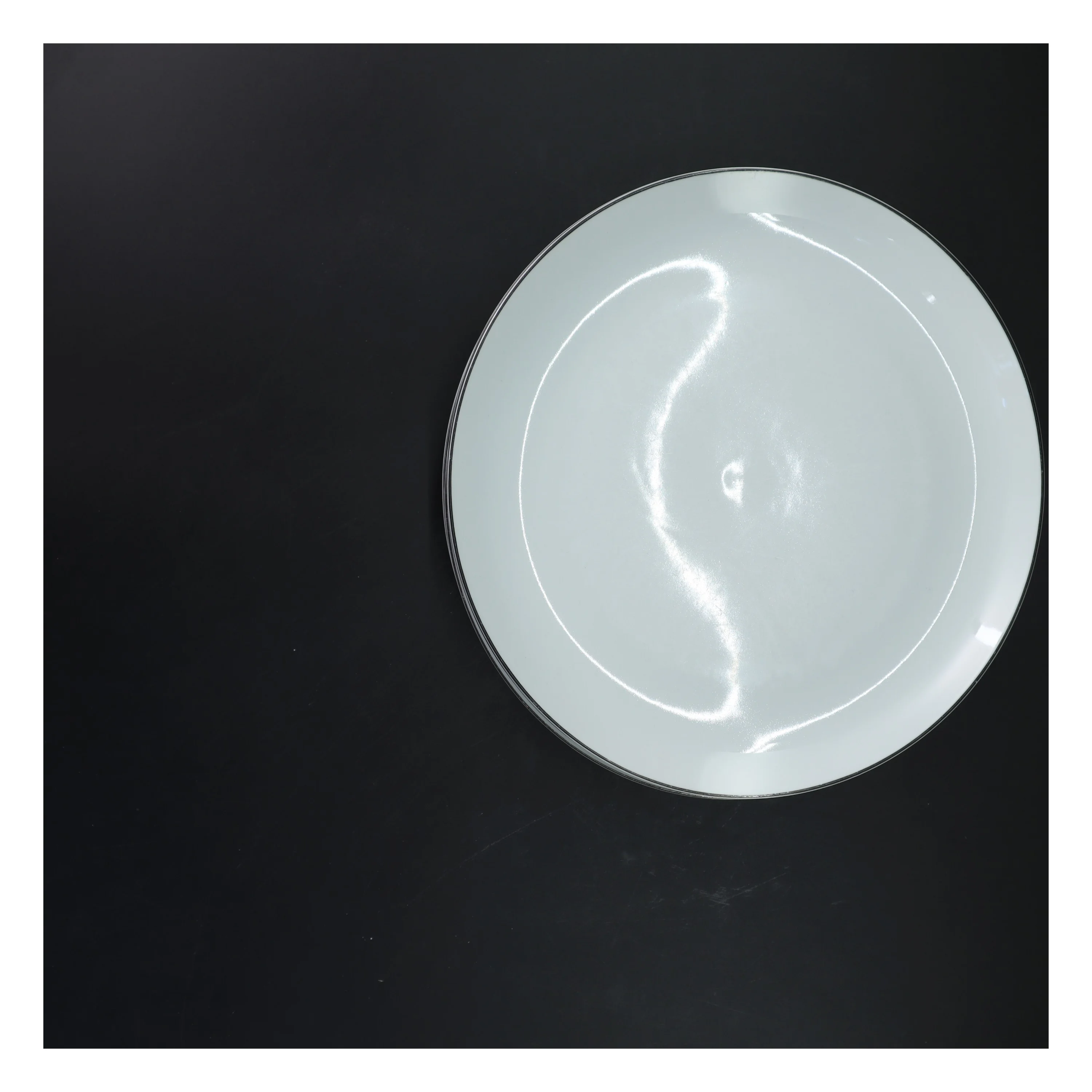 Hvide porcelænstallerkener, 6 styk fra Atelier (str. 6 styk, ø 25 cm)