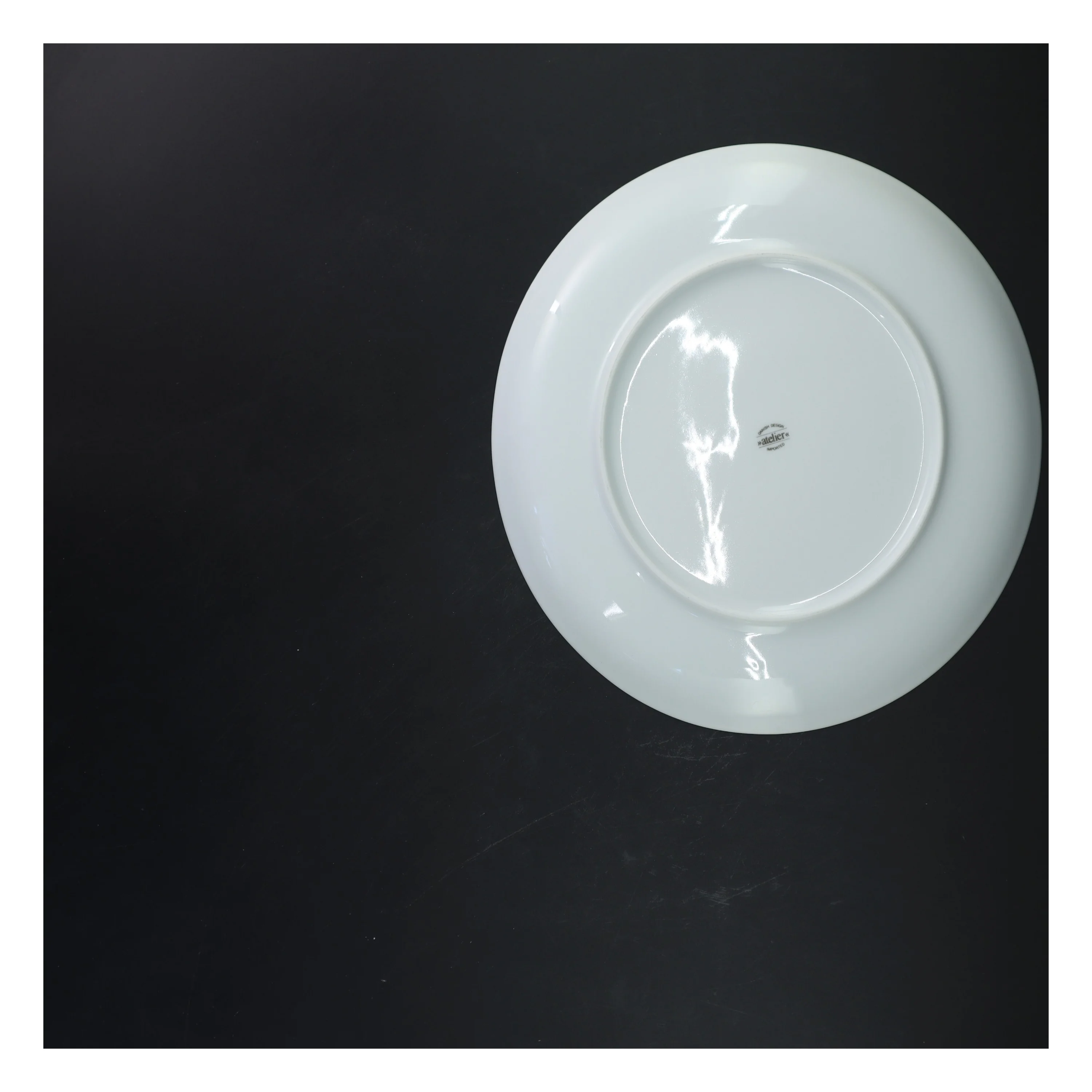 Hvide porcelænstallerkener, 6 styk fra Atelier (str. 6 styk, ø 25 cm)